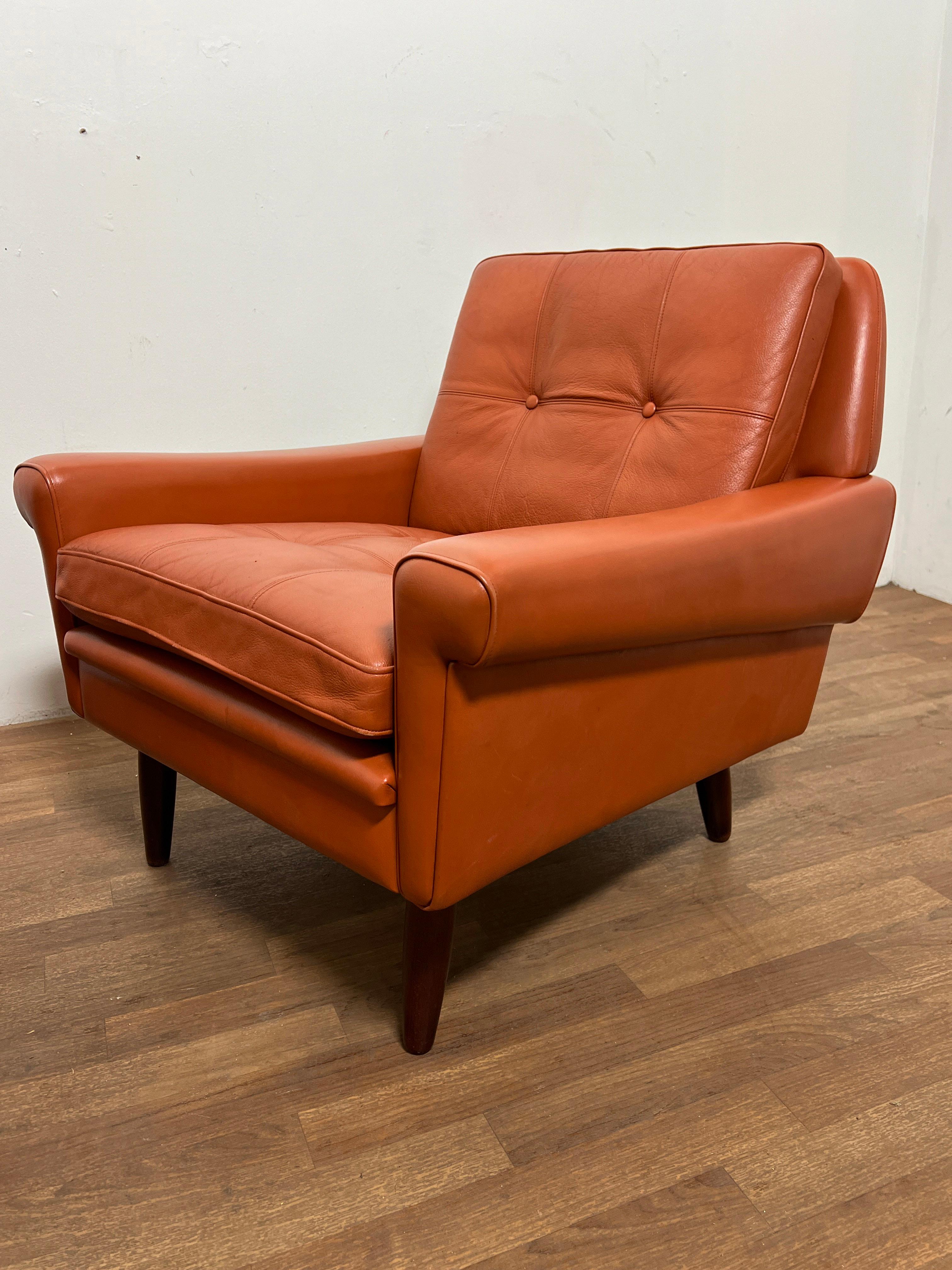 Scandinavian Modern Pair of Danish Leather Lounge Chairs by Svend Skipper, Circa 1960s For Sale