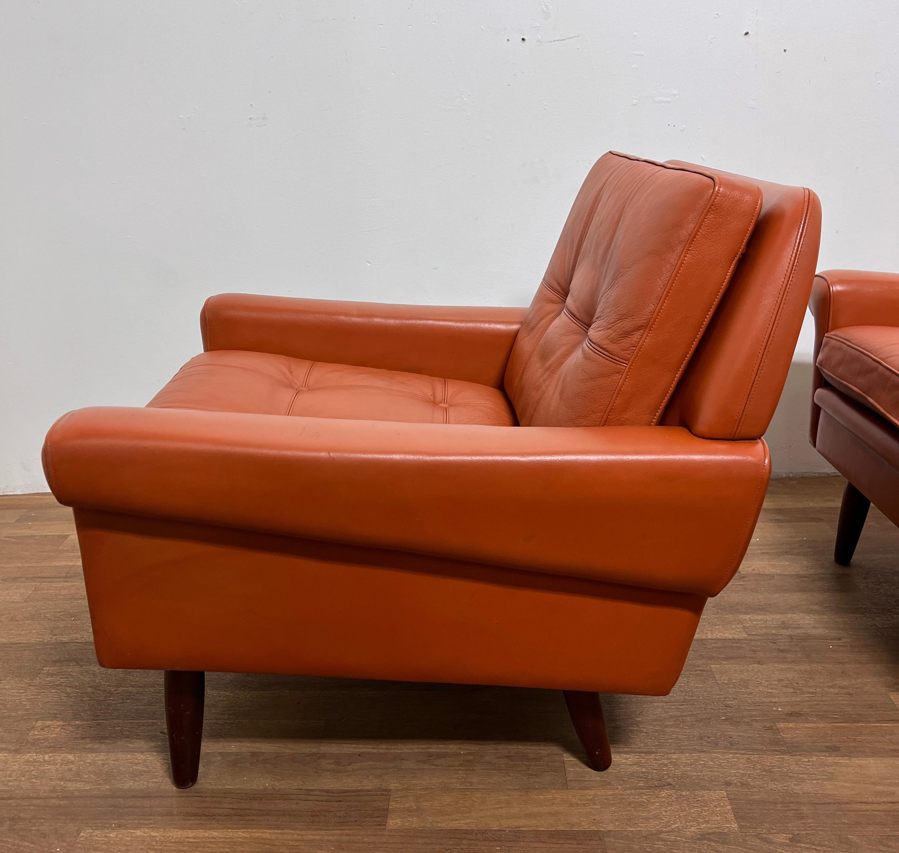 Pair of Danish Leather Lounge Chairs by Svend Skipper, Circa 1960s For Sale 1
