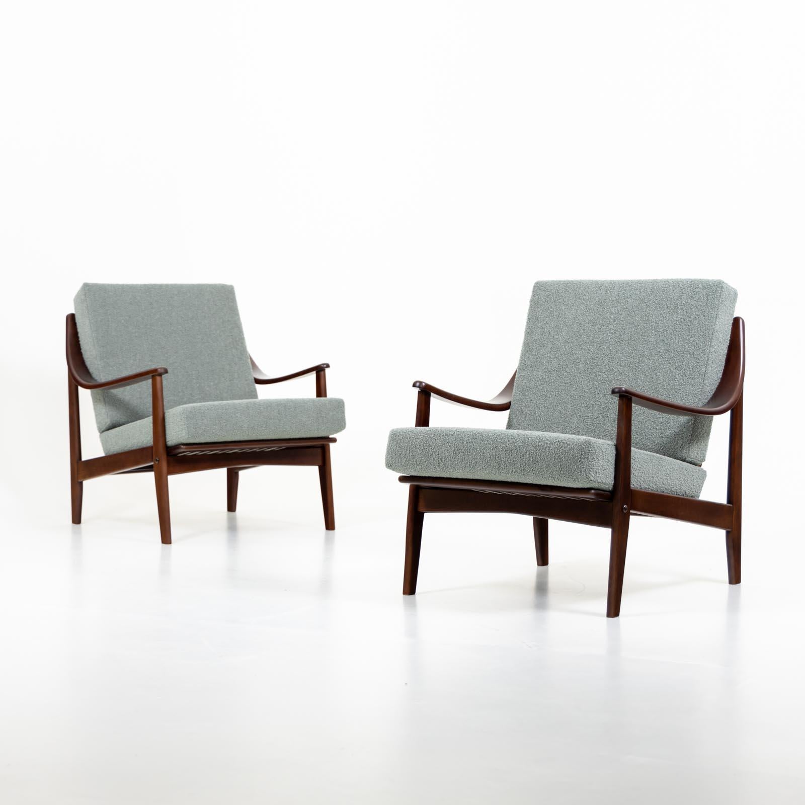 Pair of Danish Lounge Chairs, 1960s For Sale 1
