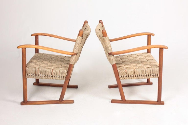 Pair of Danish Lounge Chairs by Fritz Hansen, 1940s In Fair Condition In Lejre, DK