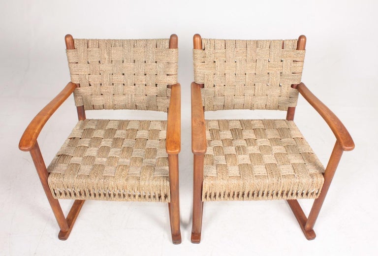 Pair of Danish Lounge Chairs by Fritz Hansen, 1940s 1