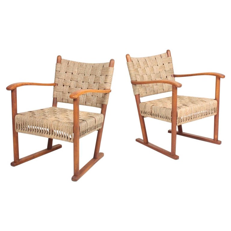 Pair of Danish Lounge Chairs by Fritz Hansen, 1940s