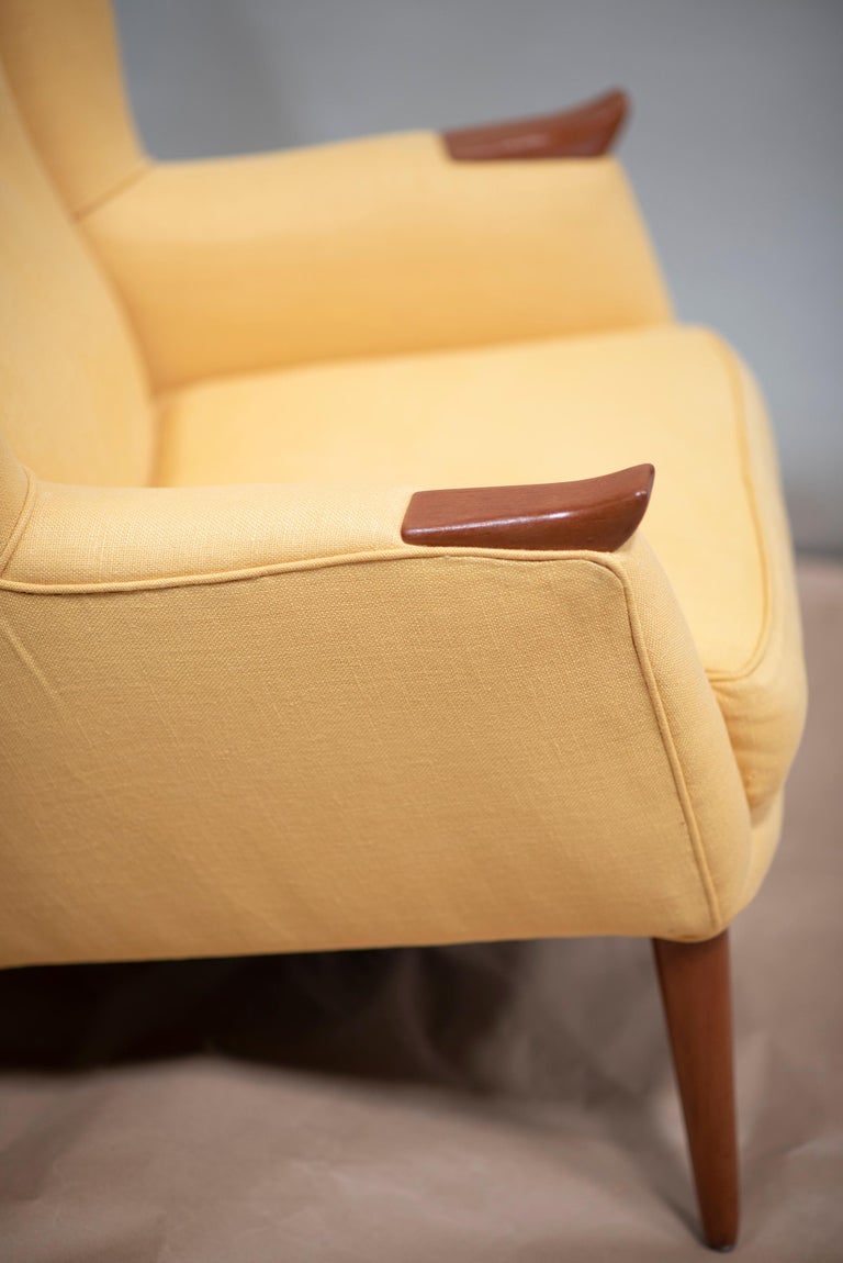 Danish Pair of DANISH MODERN Lounge Chairs For Sale