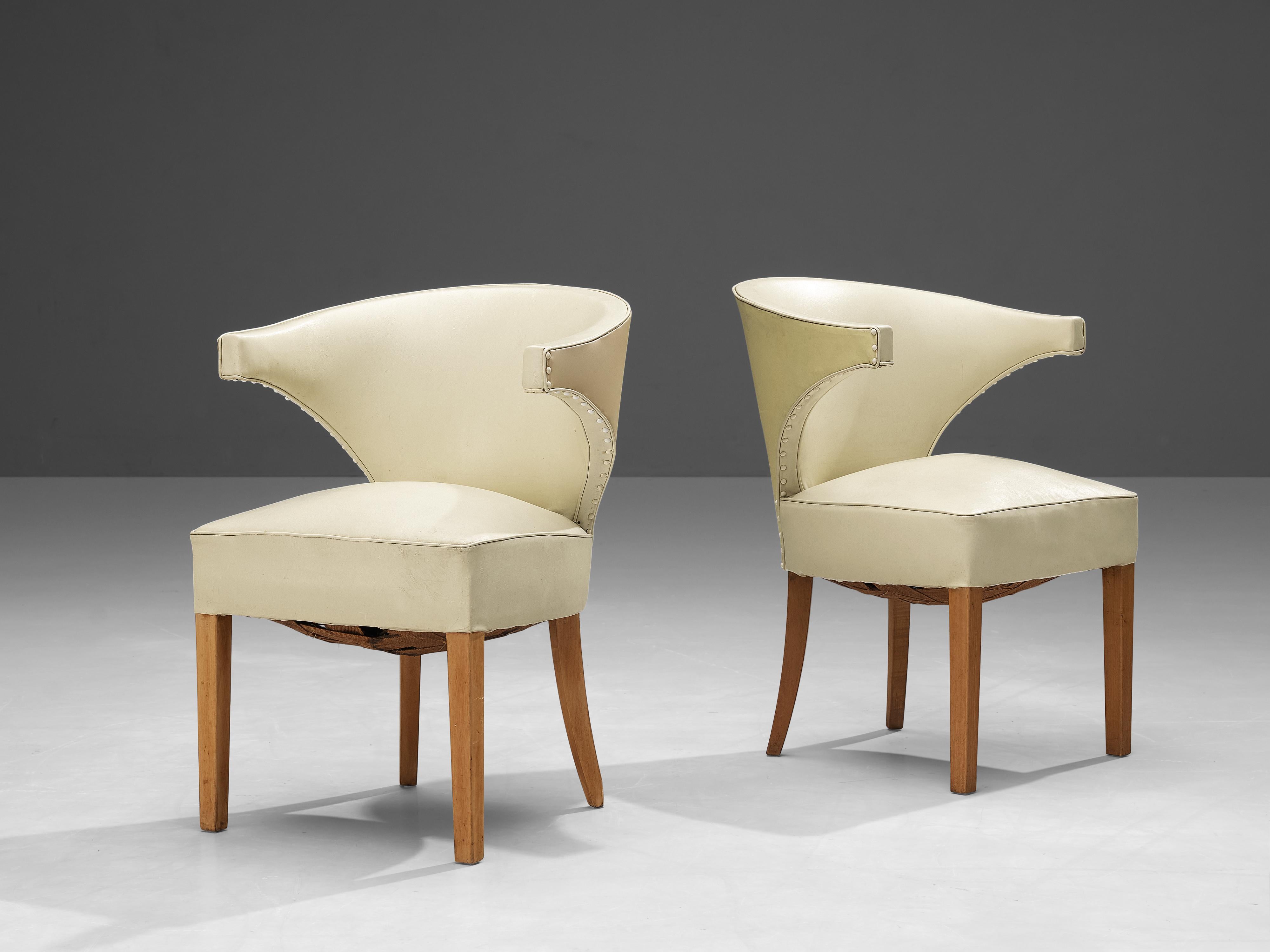 Beech Pair of Danish Lounge Chairs in Cream Leatherette For Sale