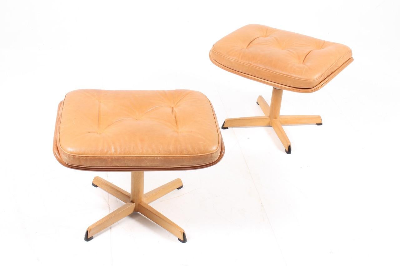 Pair of Danish Lounge Chairs in Patinated Leather 5
