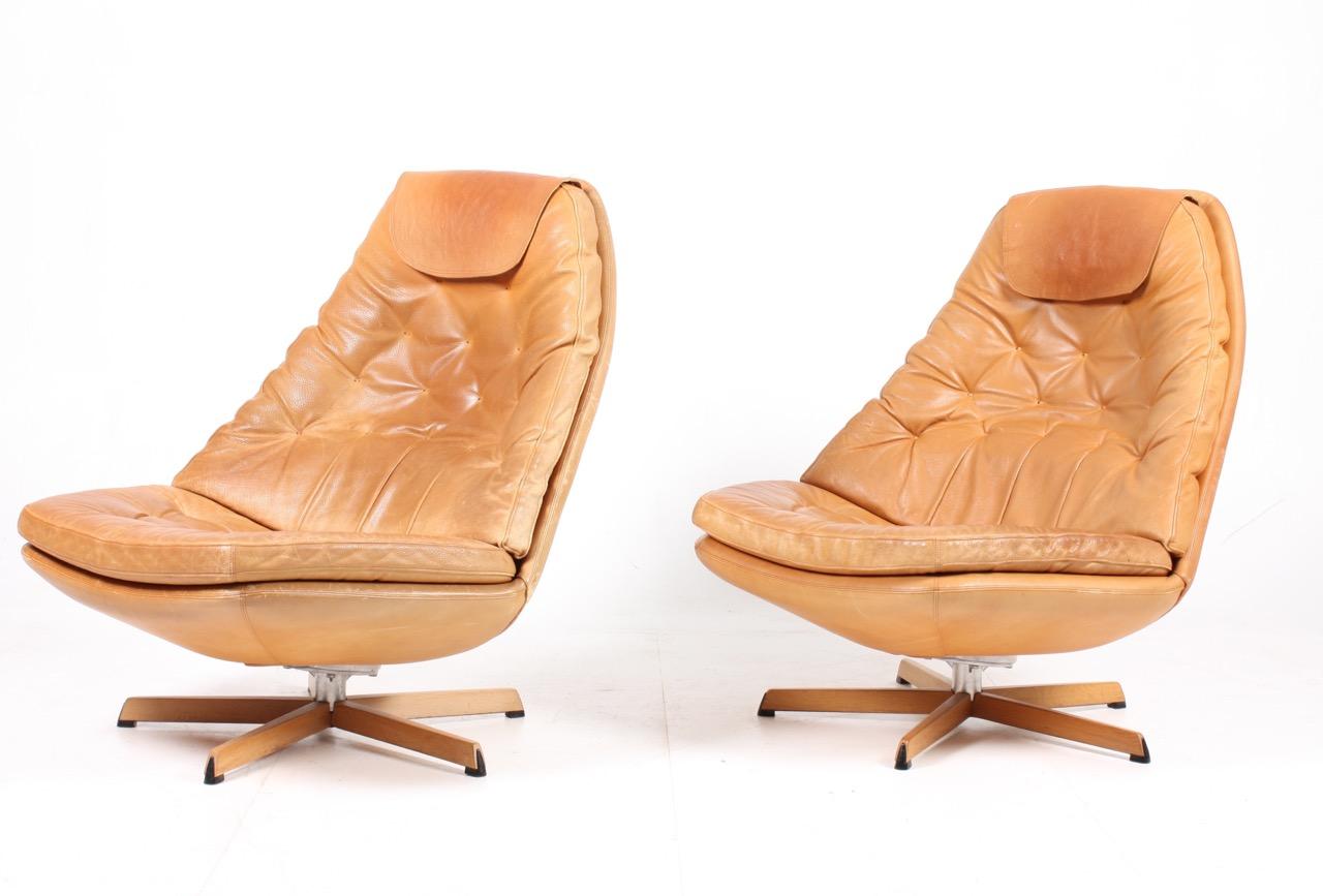 Scandinavian Modern Pair of Danish Lounge Chairs in Patinated Leather