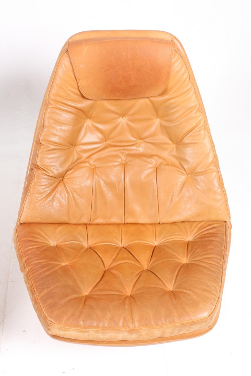 Pair of Danish Lounge Chairs in Patinated Leather 1