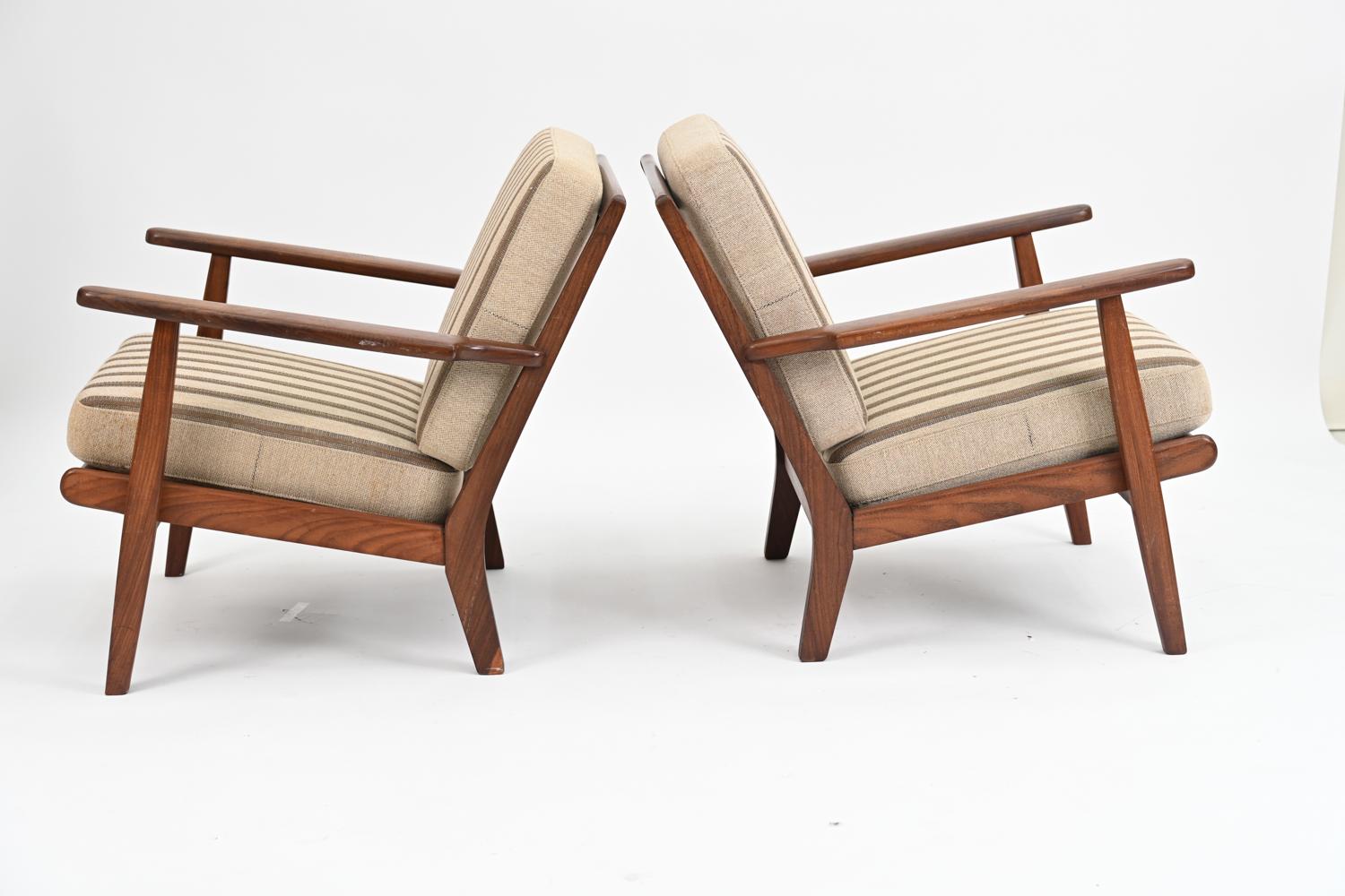 Pair of Danish Lounge Chairs in the Manner of Hans Wegner for GETAMA 2