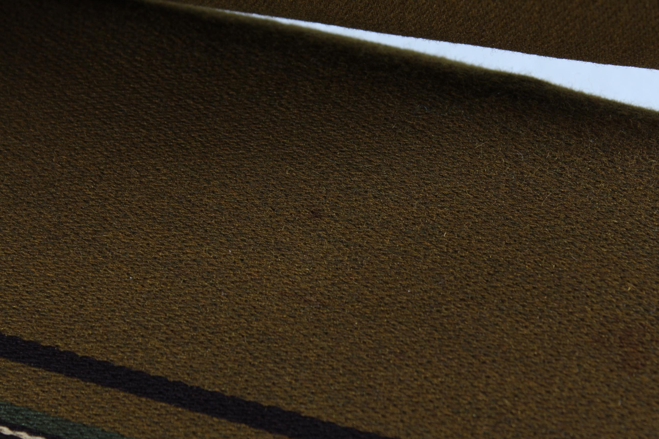 Paire de chaises longues danoises en Oak massif dans le style Henning Kjærnulf 1970 en vente 5