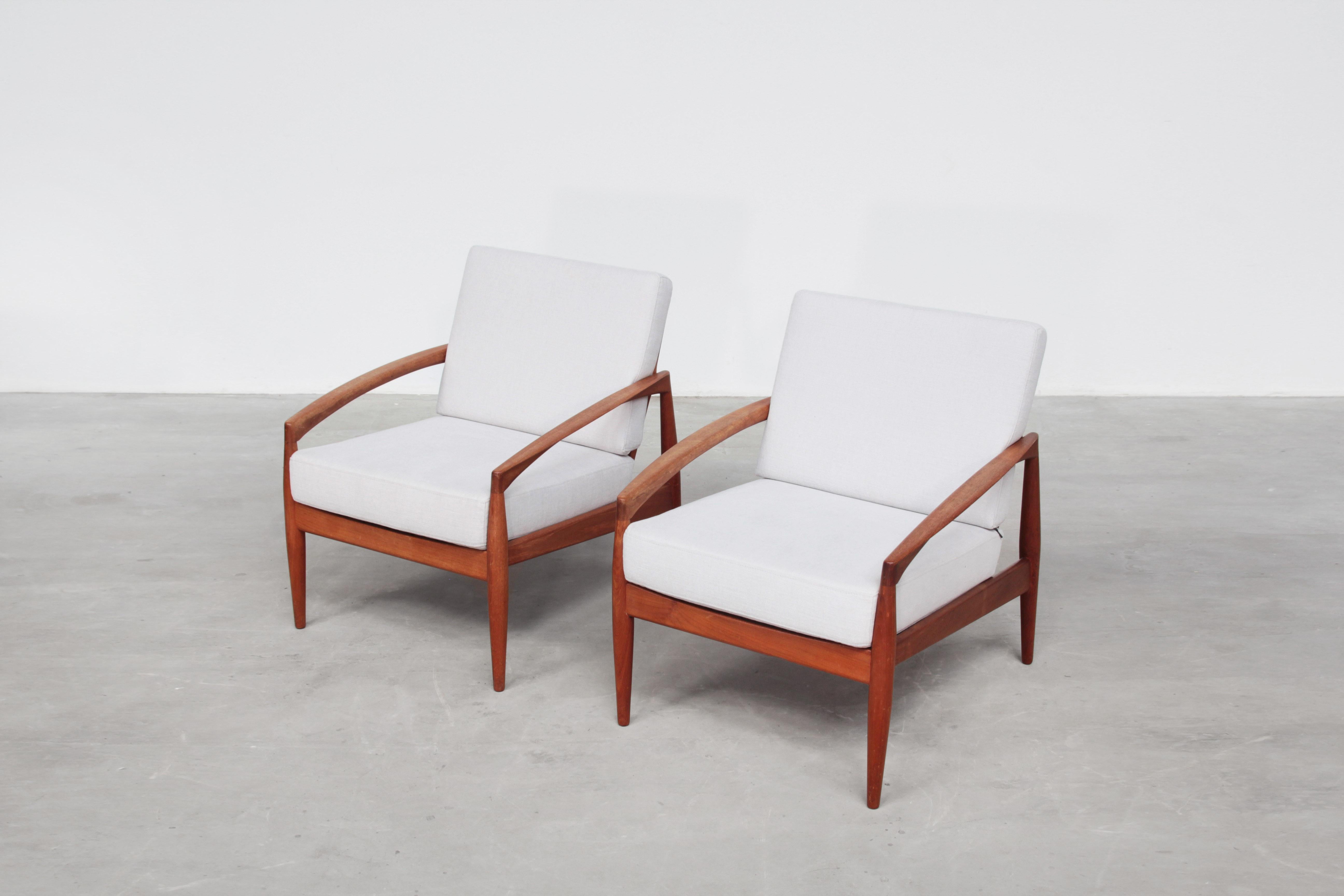 Pair of Danish Lounge Easy Chairs by Kai Kristiansen for Magnus Olesen in Teak In Excellent Condition In Berlin, DE