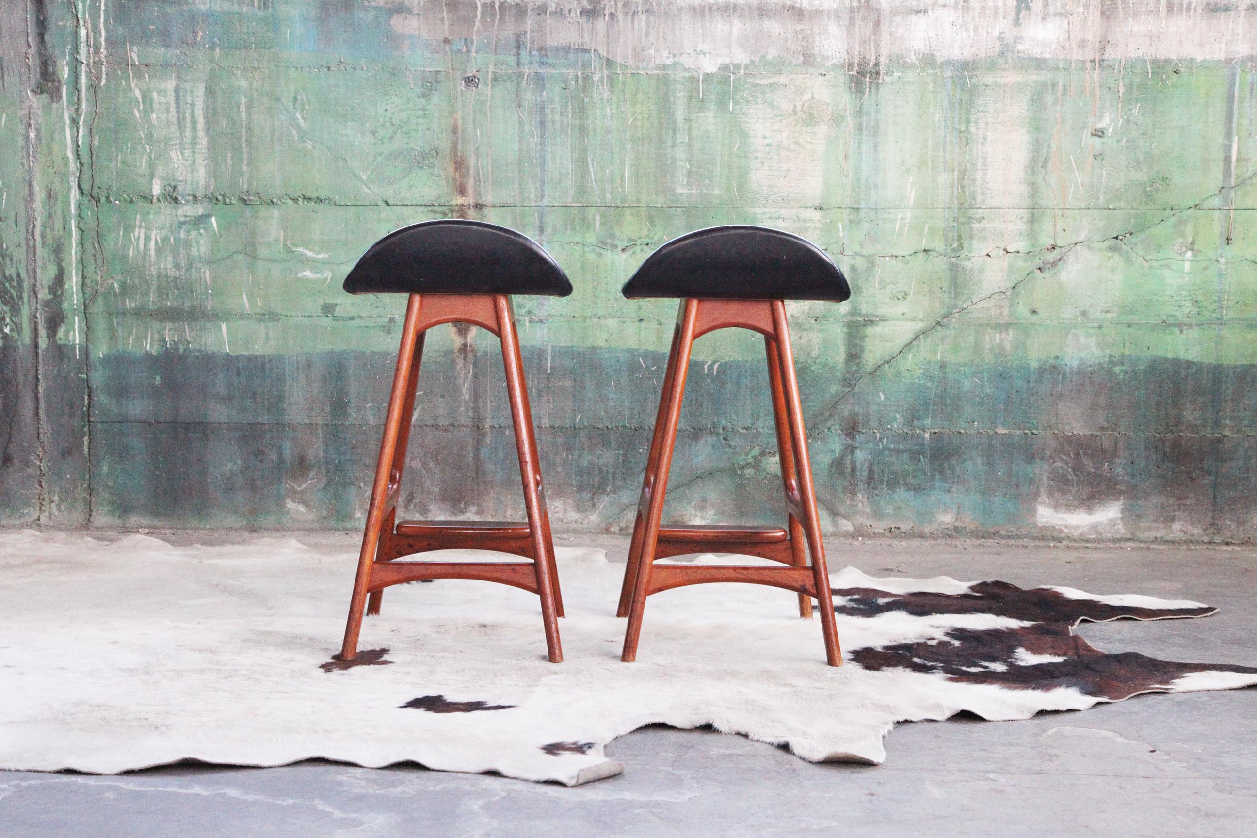 Mid-20th Century Pair of Danish Mid Century 1960s Teak Bar Stools Mod. 61 by Erik Buch Denmark For Sale