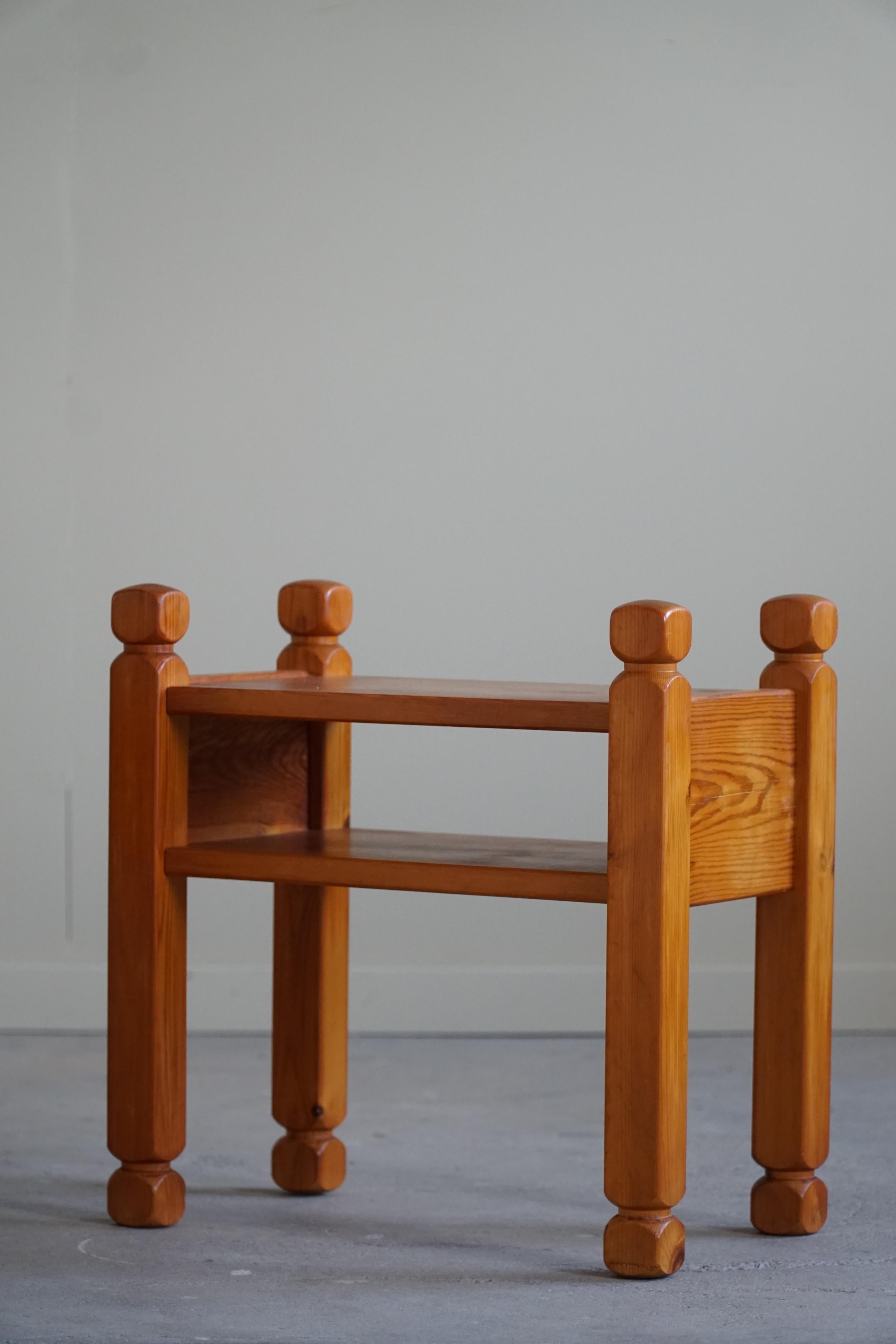 Pair of Danish Mid Century Bed Side Tables in Solid Pine, 1960s 4