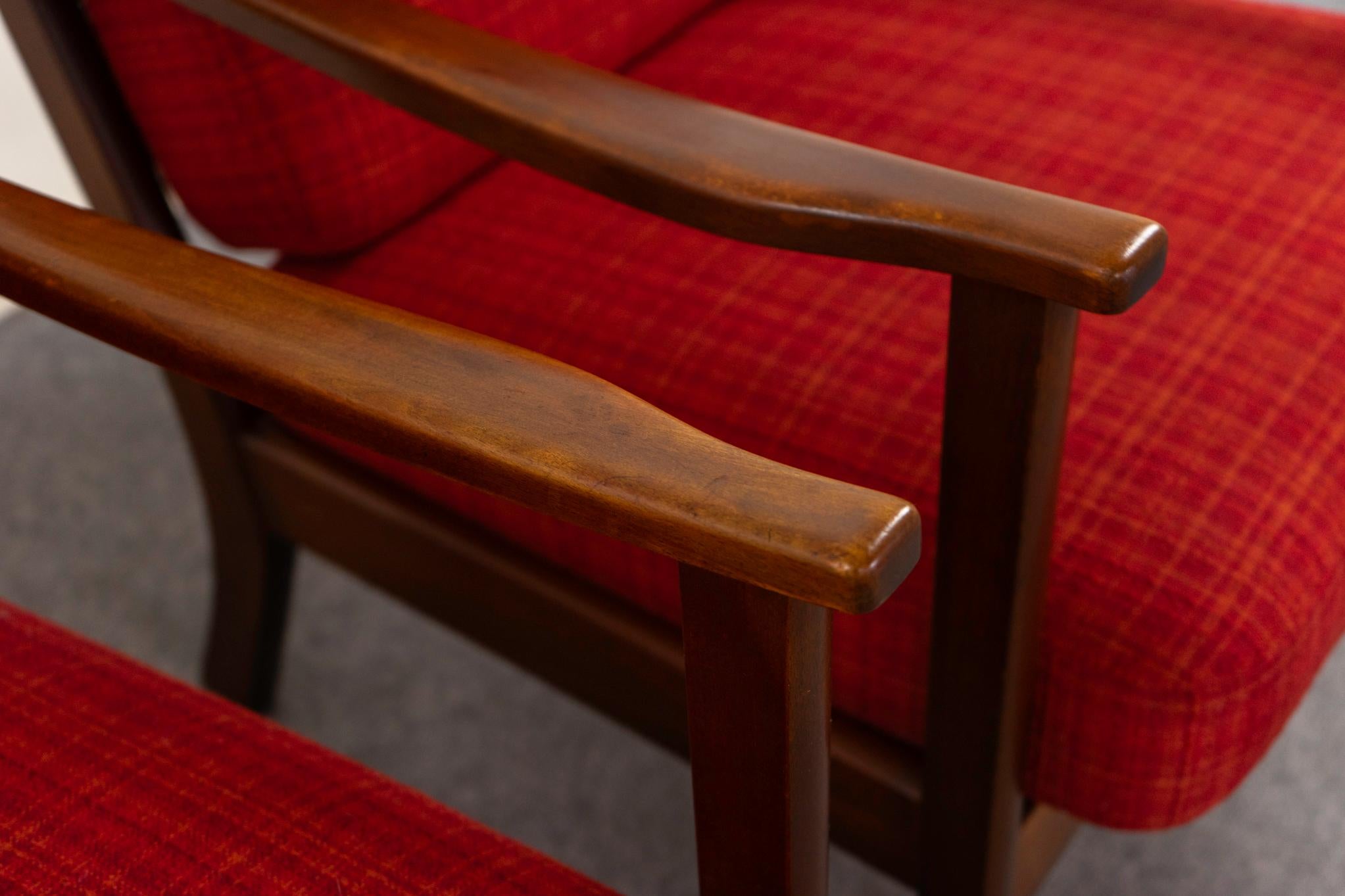 Paire de chaises longues danoises du milieu du siècle en hêtre et teck Bon état - En vente à VANCOUVER, CA