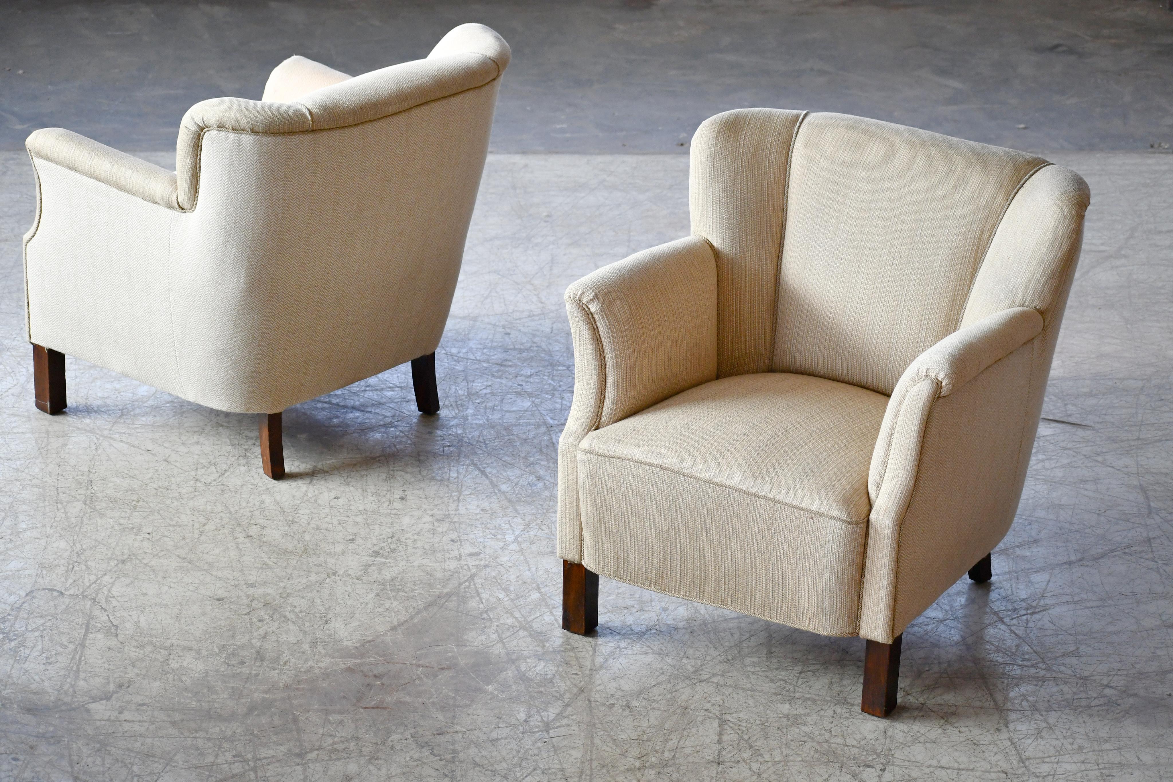 Mid-Century Modern Pair of Danish Mid-Century Fritz Hansen Style Lounge Chairs, ca. 1940-50