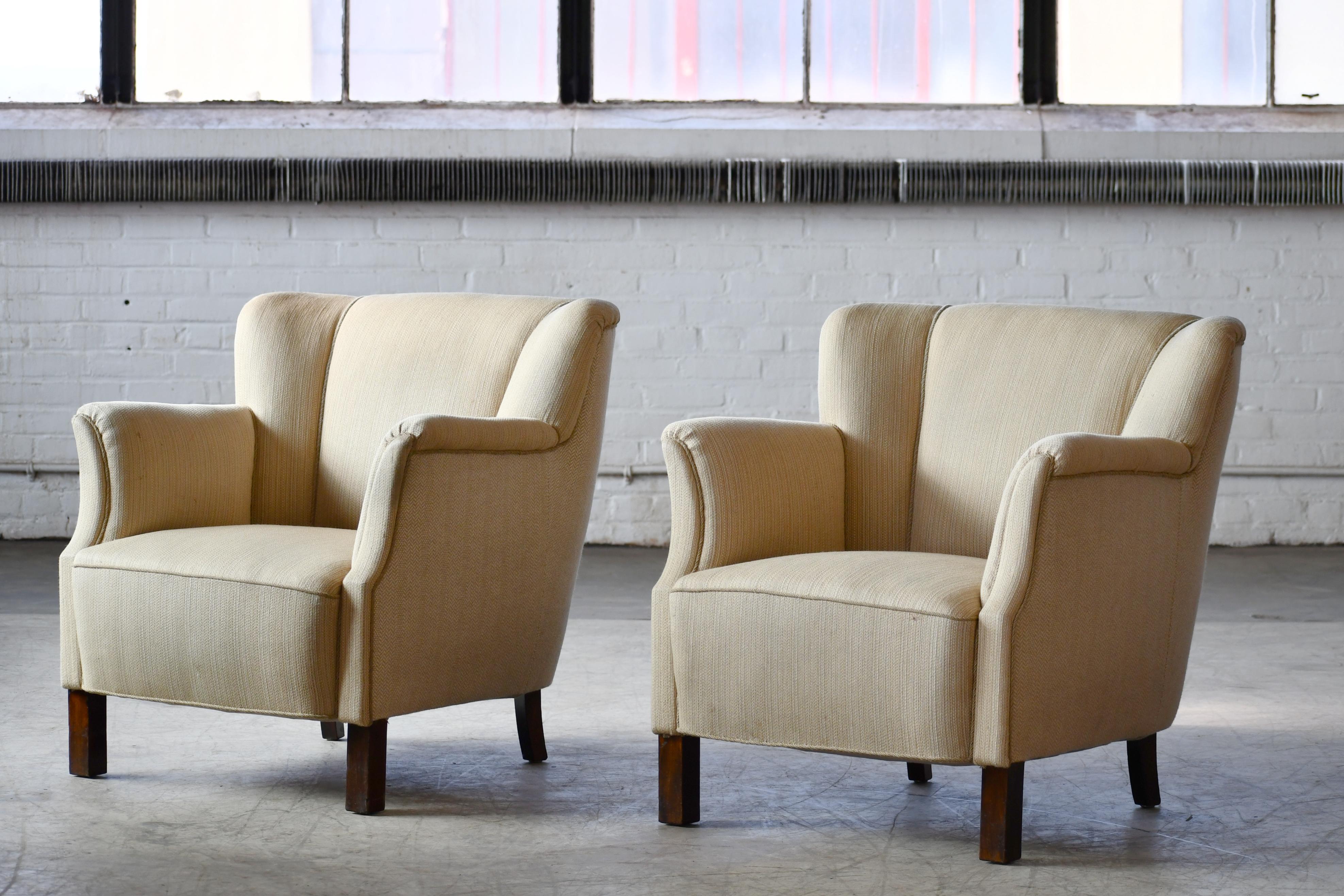 Pair of Danish Mid-Century Fritz Hansen Style Lounge Chairs, ca. 1940-50 1