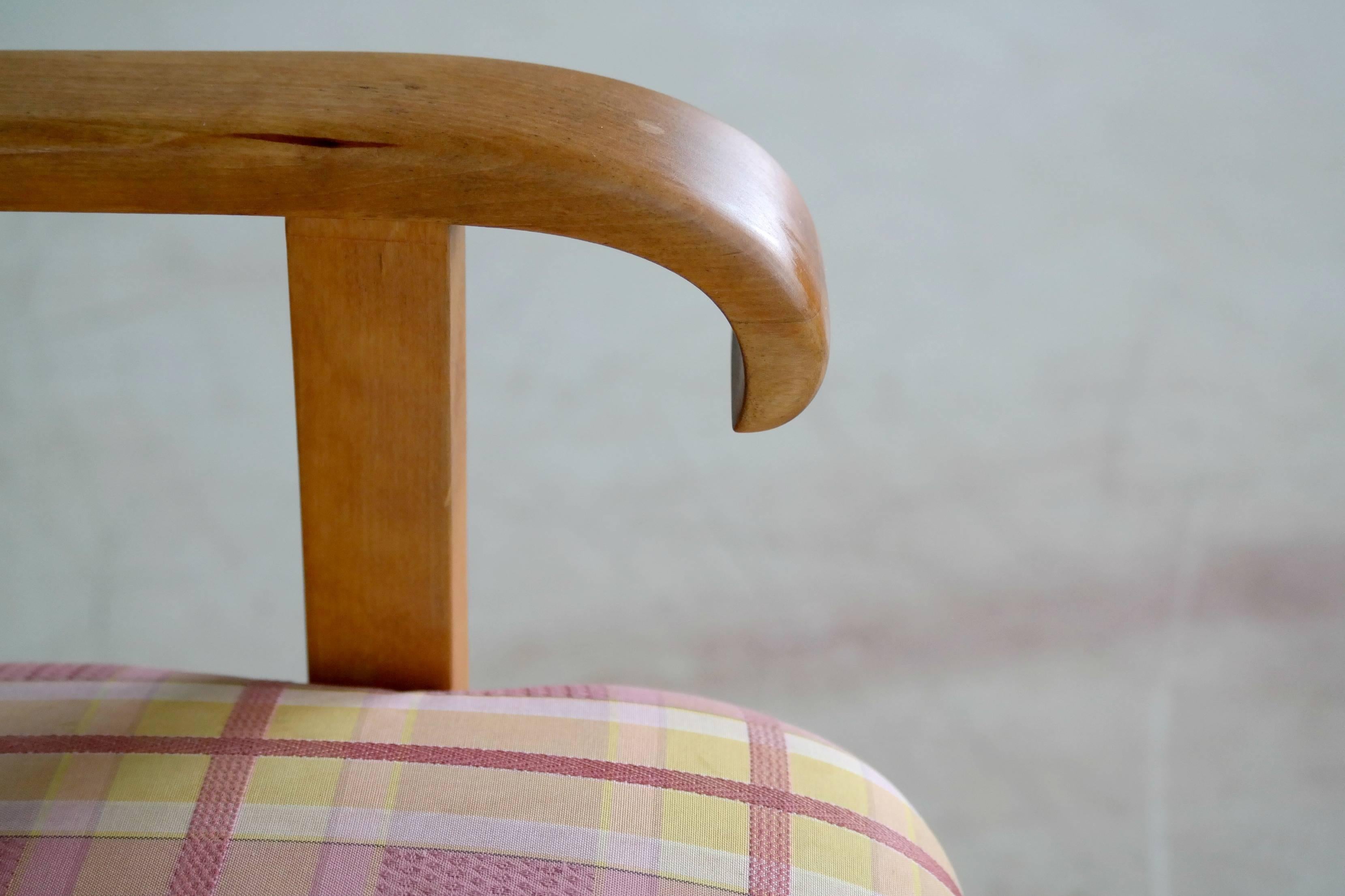 Mid-20th Century Pair of Danish Midcentury Fritz Hansen Style Lounge Chairs