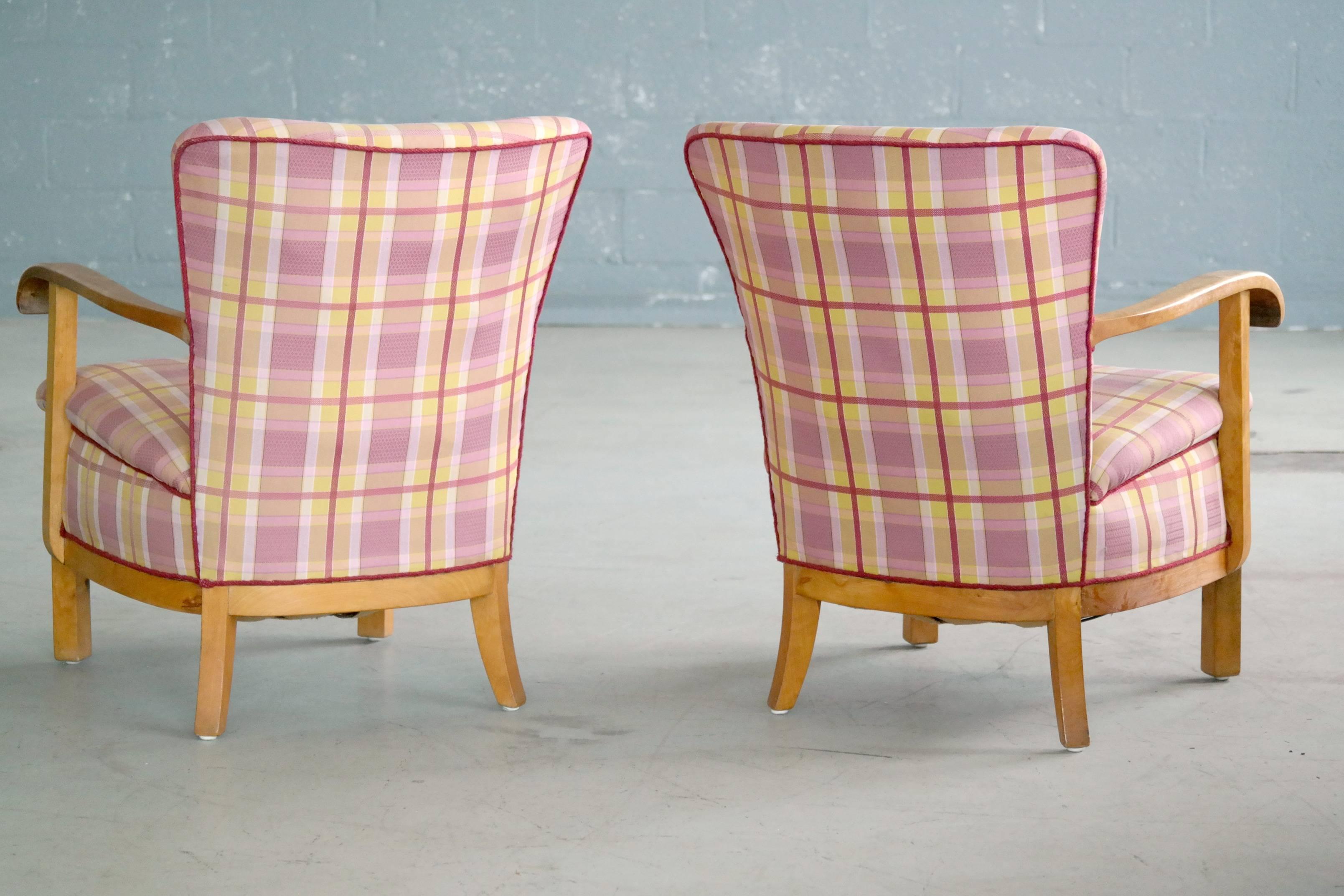 Pair of Danish Midcentury Fritz Hansen Style Lounge Chairs 1