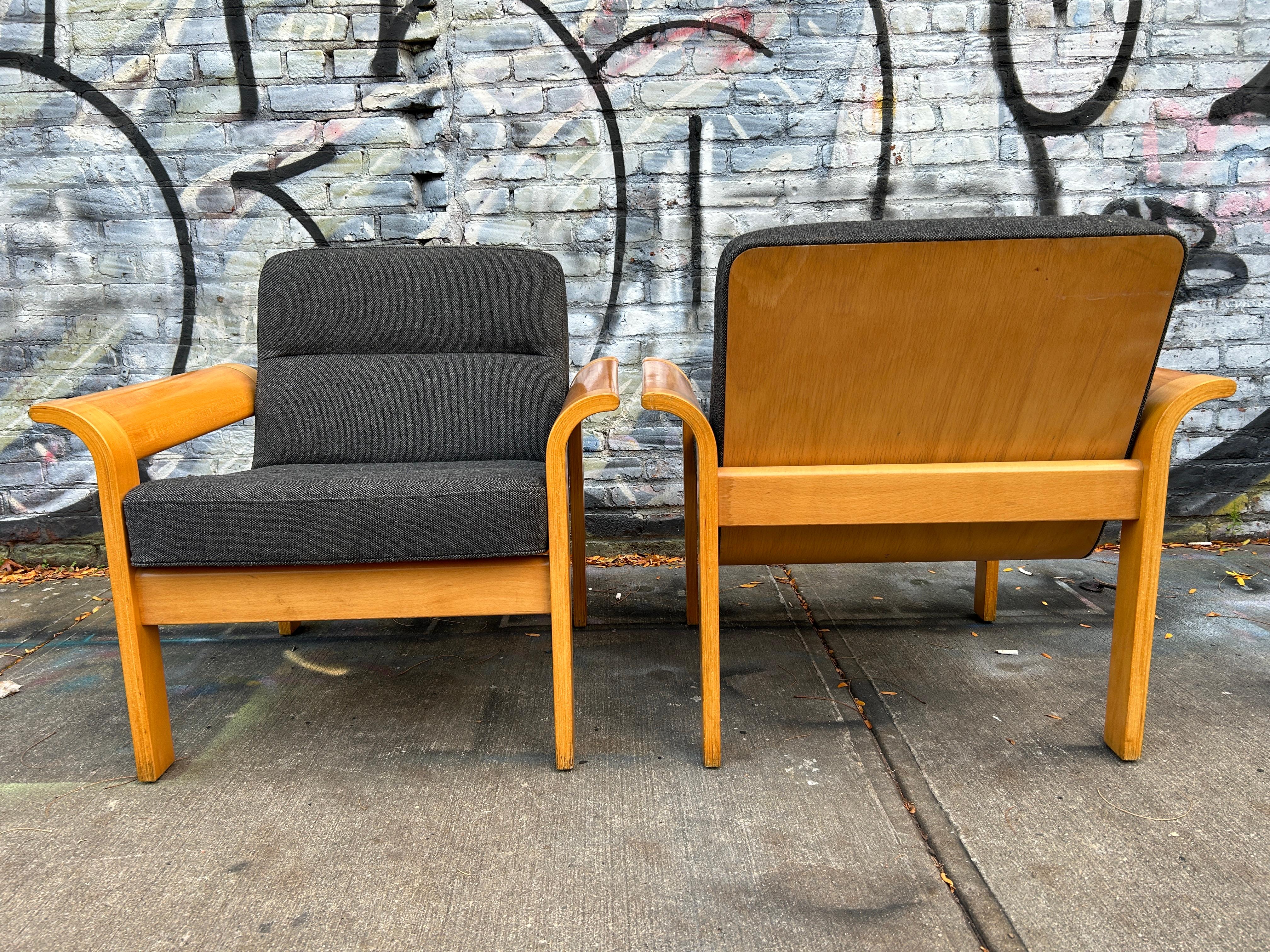 Late 20th Century Pair of Danish modern Mid-Century Lounge Chairs Blonde Bentwood Arms  For Sale