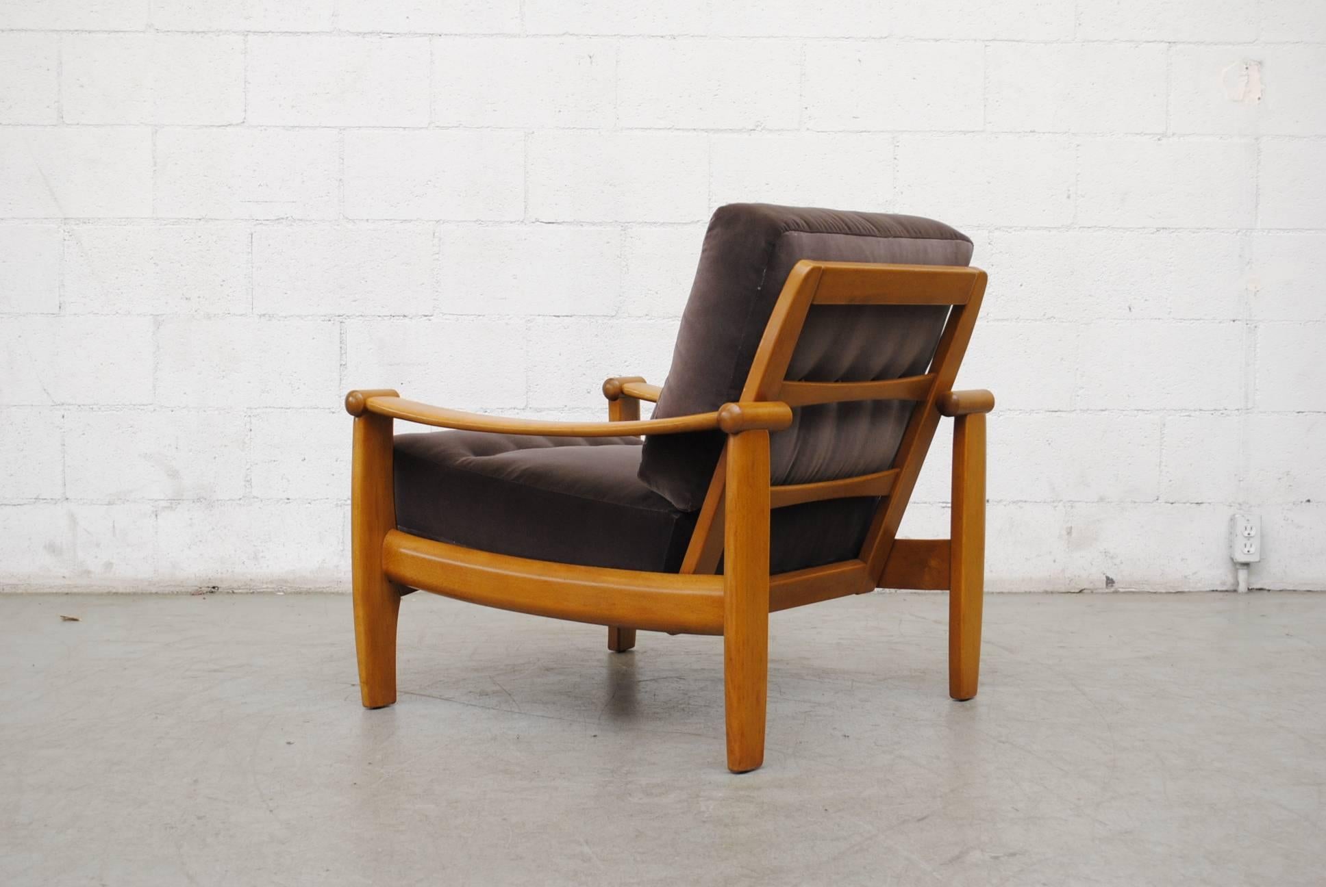 Mid-20th Century Pair of Danish Mid-Century Lounge Chairs