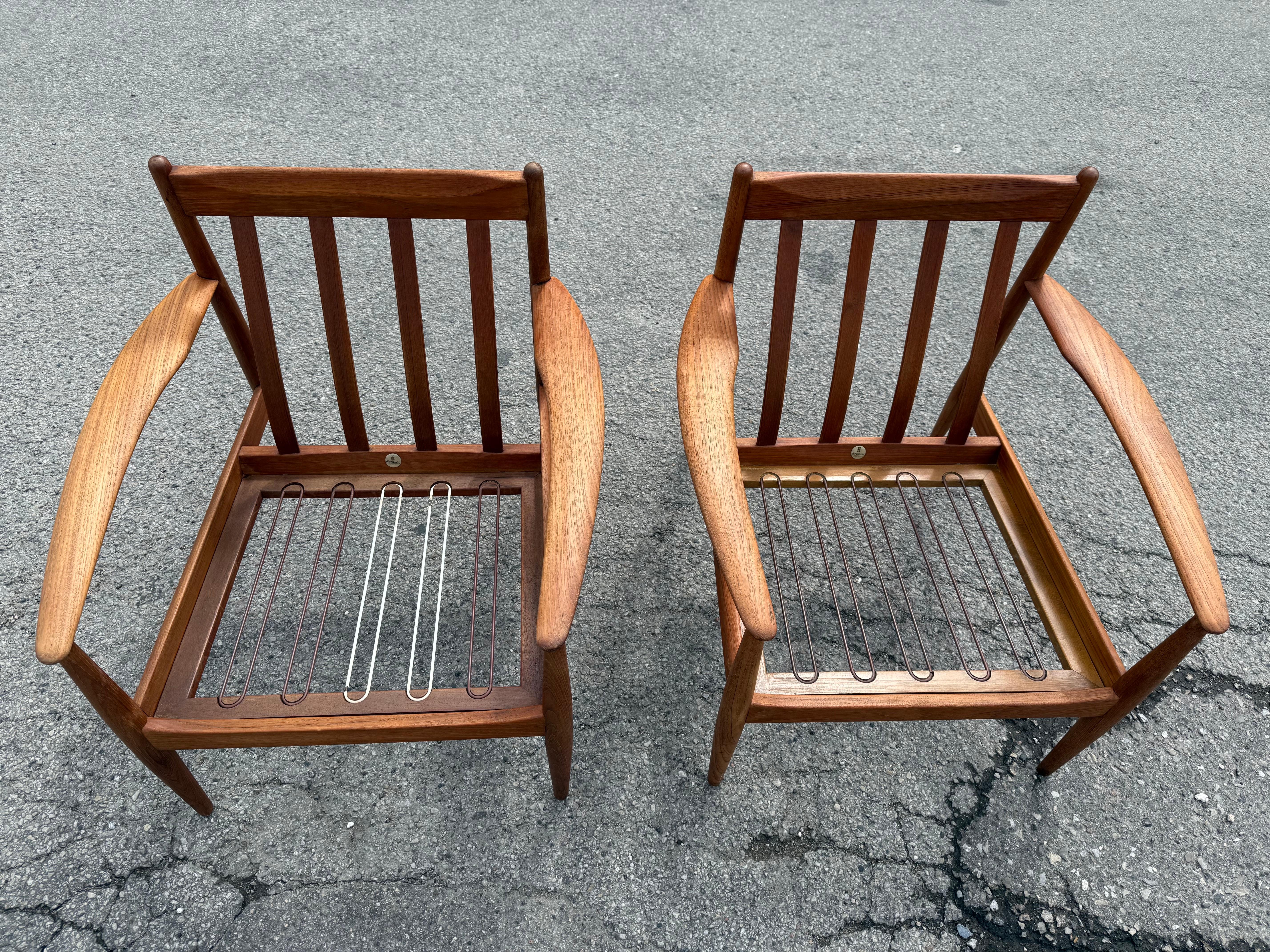 Mid-Century Modern Pair of Danish mid-century modern 1960s teak Lounge chairs by Grete Jalk For Sale