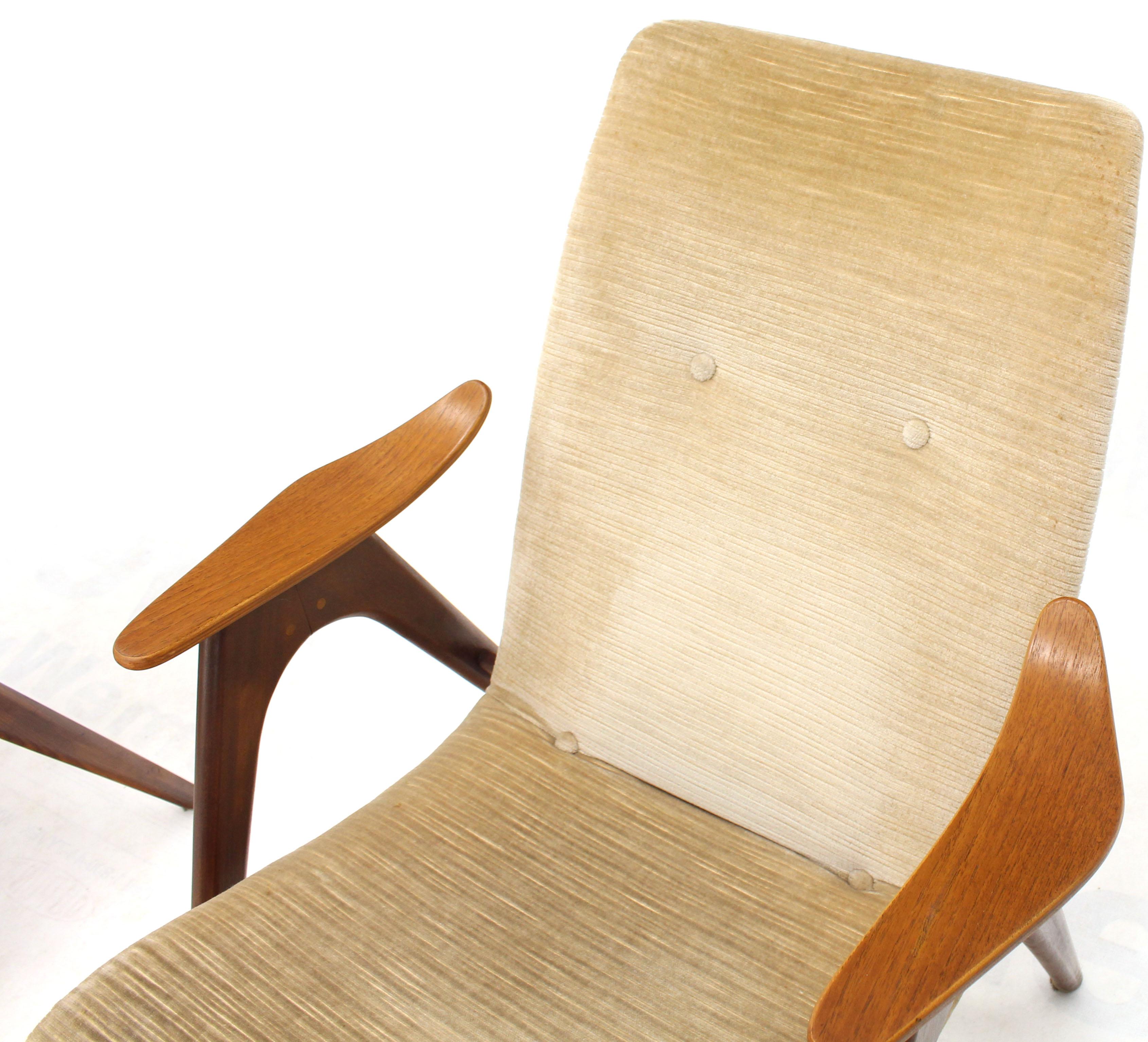 Pair of Danish Mid-Century Modern Compas Sculptured Teak Legs Lounge Chairs 2