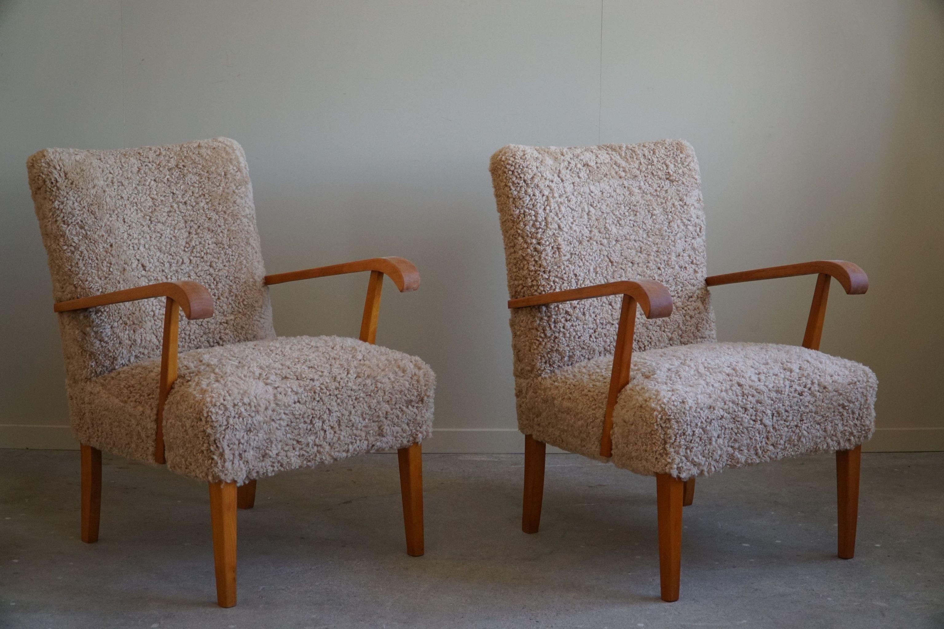 Pair of Danish Mid Century Modern Lounge Chairs in Beech & Lambswool, 1960s 5