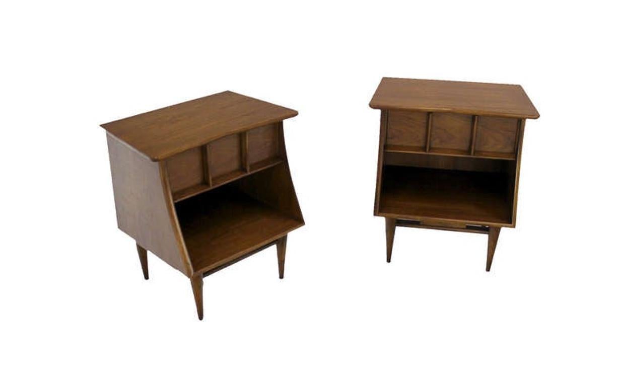 20th Century Pair of Danish Mid Century Modern One Drawer Walnut End Tables Night Stands MINT For Sale