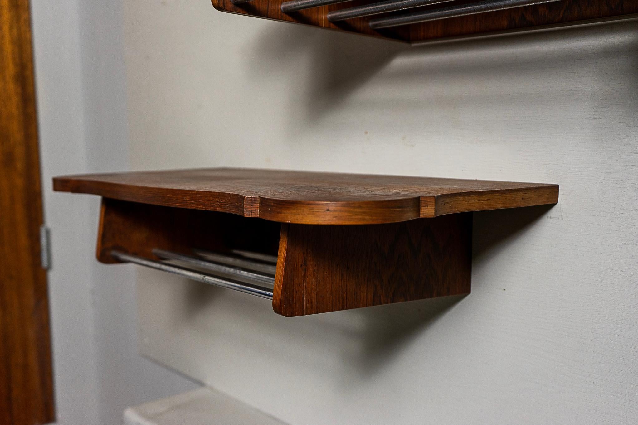 Pair of Danish Mid-Century Modern Rosewood Wall Mounted Bedsides / Night Stands In Good Condition For Sale In VANCOUVER, CA