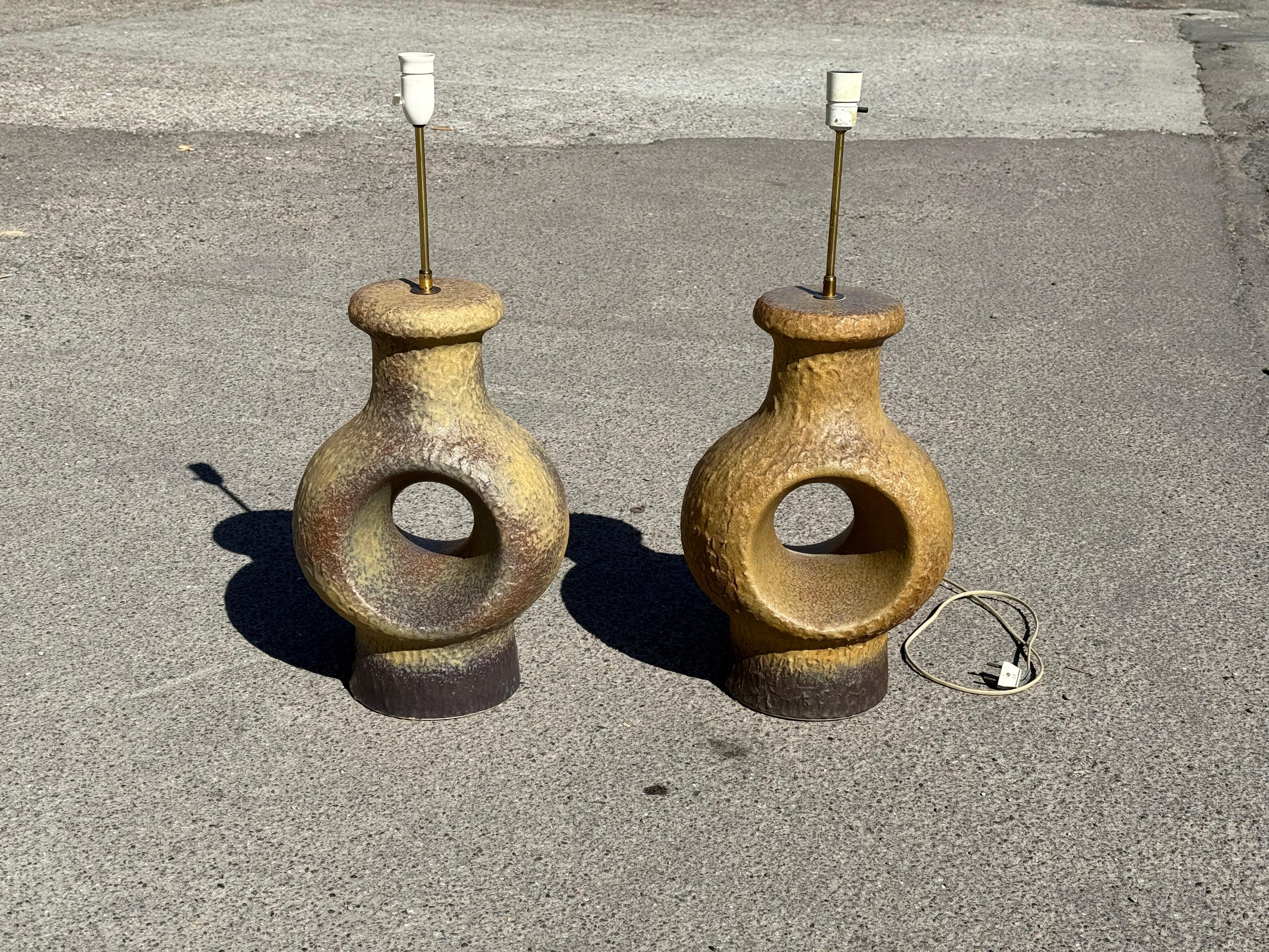 Coppia di lampade danesi in gres della metà del secolo scorso - anni '60 In condizioni buone in vendita a Copenhagen, DK