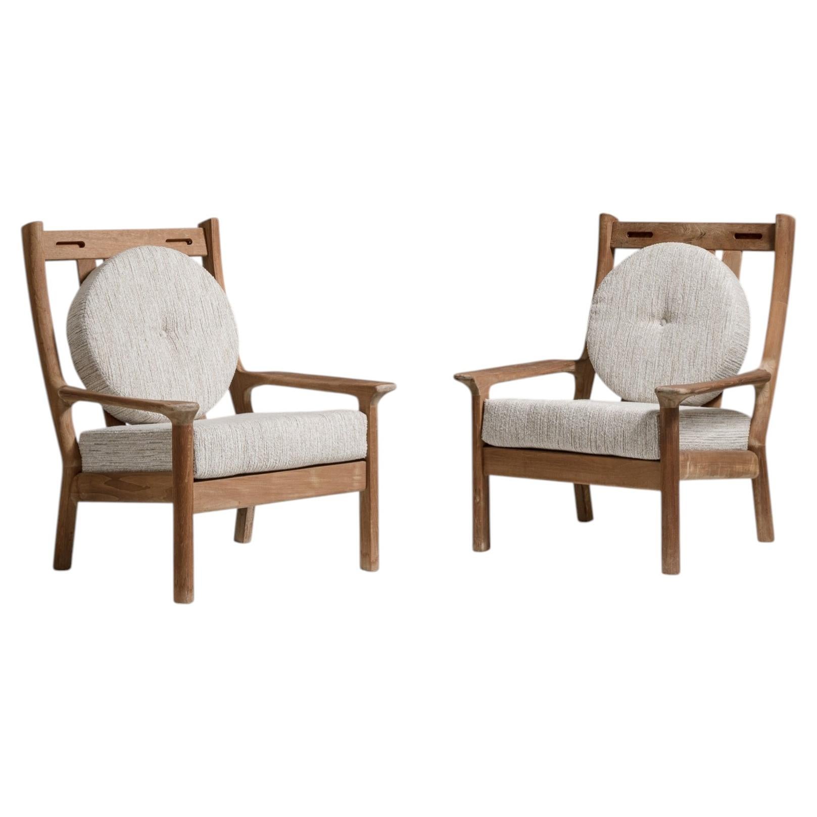 Ein Paar dänische gepolsterte Sessel im Mid-Century-Modern-Stil