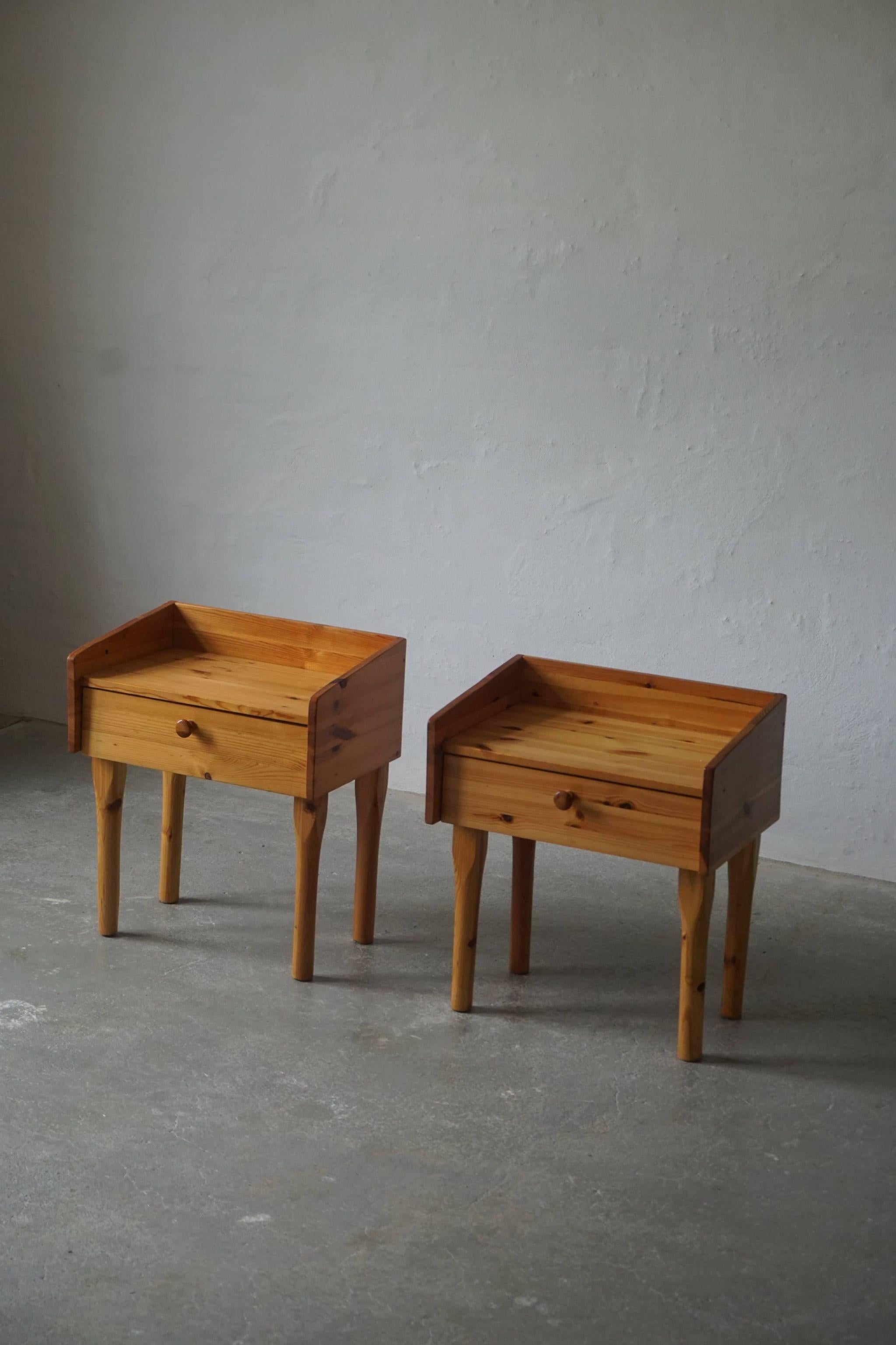Pair of Danish Mid Century Night Stands with Drawers in Solid Pine, 1970s 2