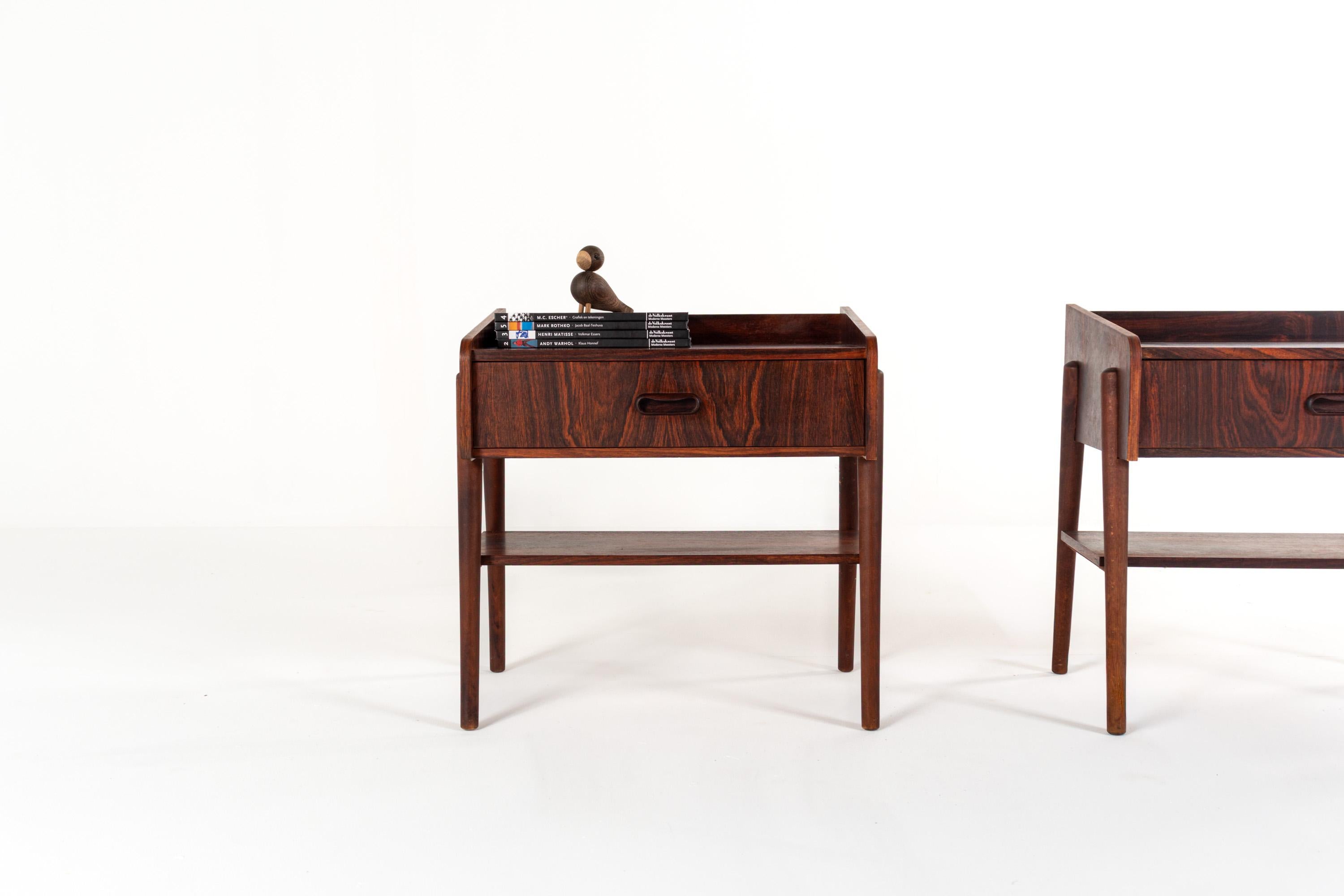 Mid-Century moderno Pair of Danish Mid-Century Rosewood Bedside Tables with Drawer & Shelf, 1960s in vendita