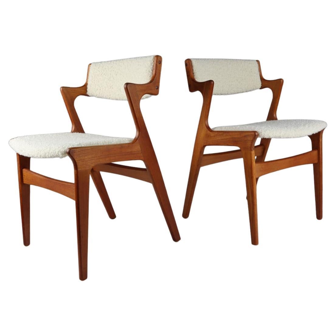 Pair of Danish Mid-Century Teak Dining Chairs For Sale