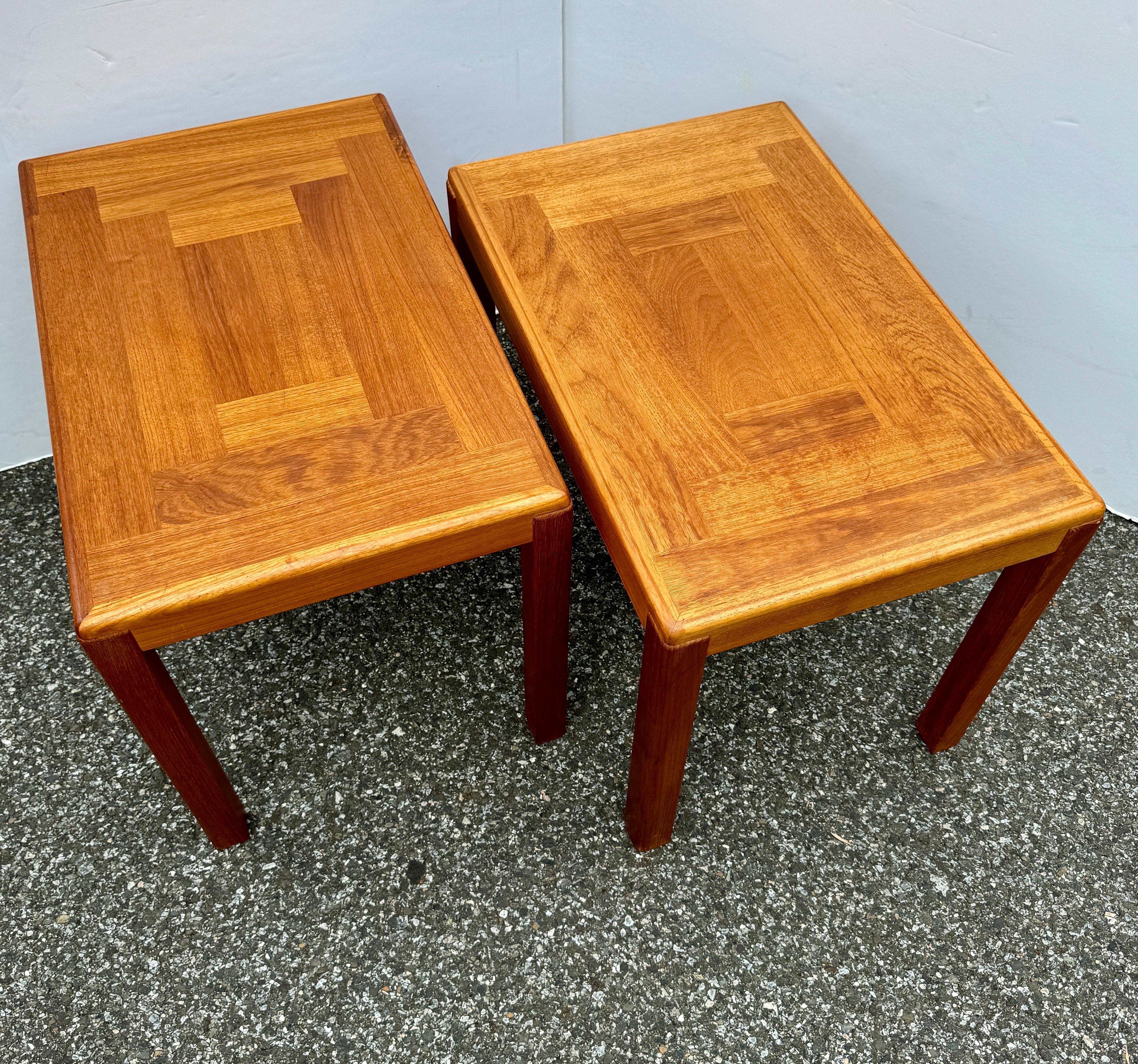 Paire de tables d'appoint danoises en teck du milieu du siècle dernier par Vejle Stole og Mobelfabrik en vente 4