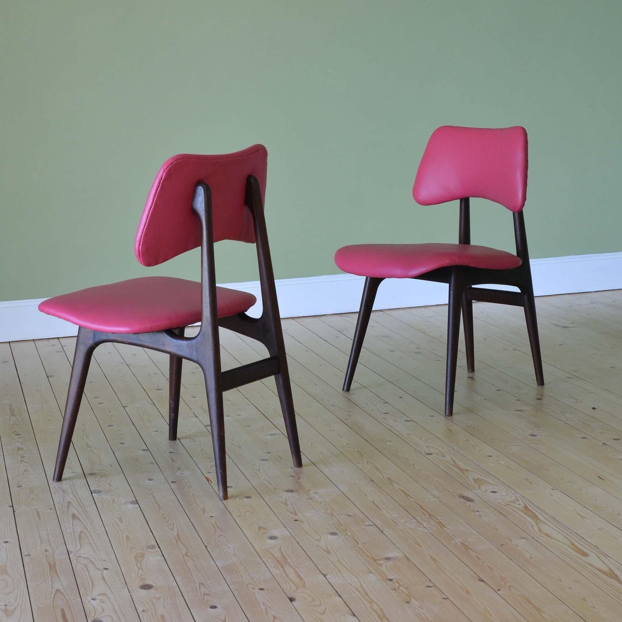 Pair of Danish Mid-Century Walnut Chairs For Sale 2