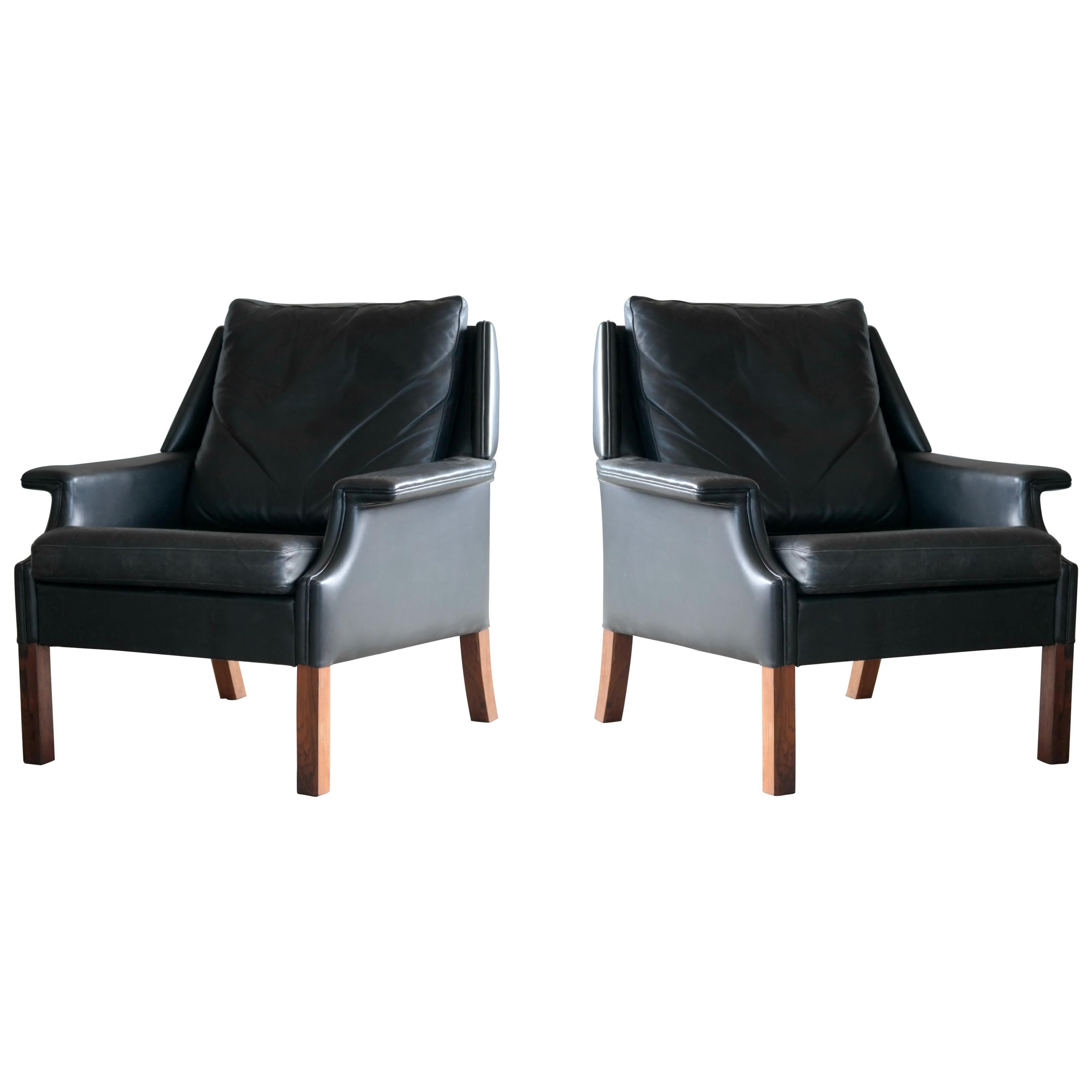 Pair of Danish Midcentury Børge Mogensen Style Black Leather Lounge Chairs