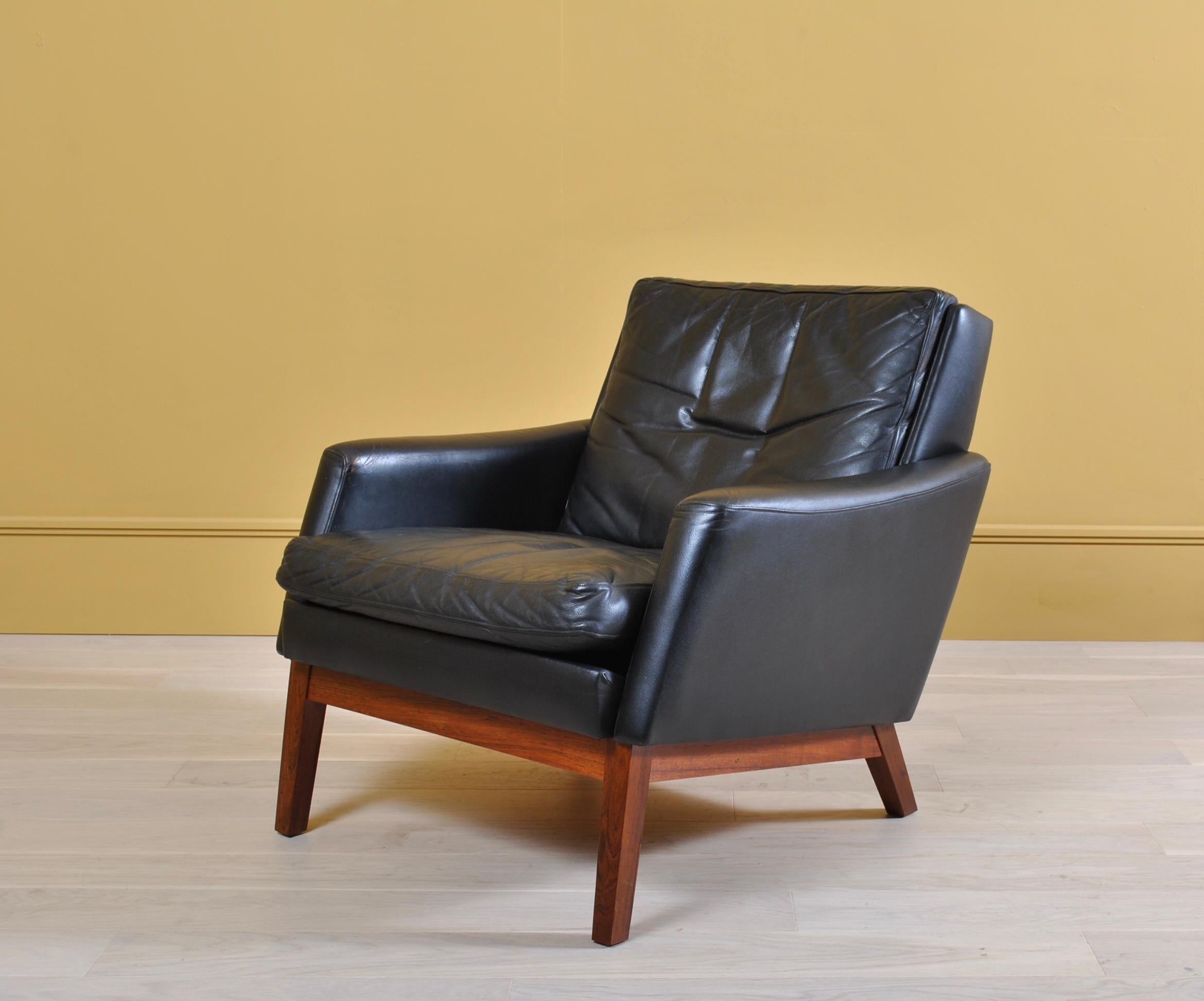 Pair of Danish Midcentury Leather Lounge Chairs and Ottoman 4
