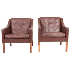 Vintage Pair of Danish Midcentury Lounge Chairs in Patinated Leather by Børge Mogensen