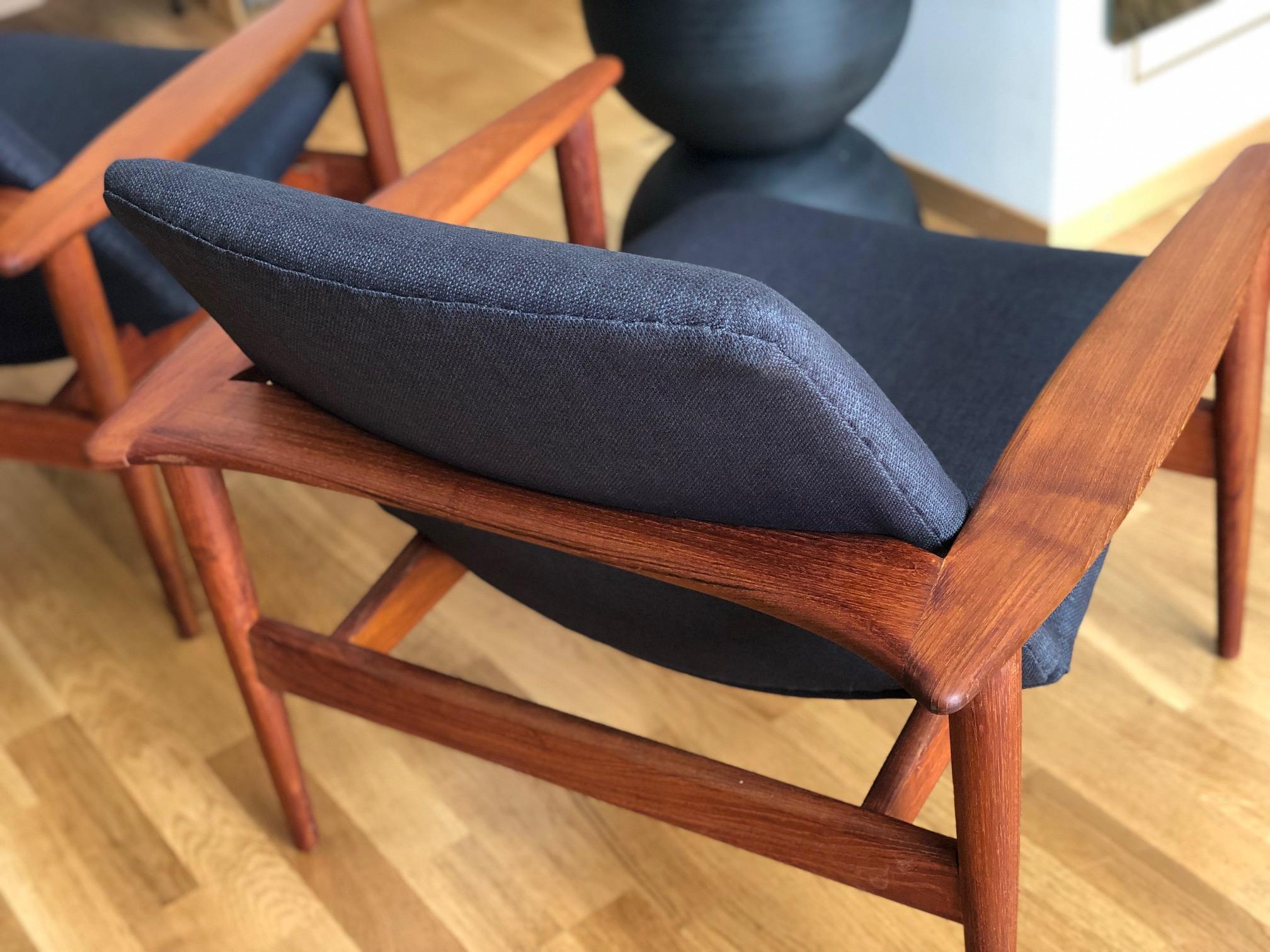 Mid-20th Century Pair of Danish Midcentury Lounge Chairs Teak For Sale