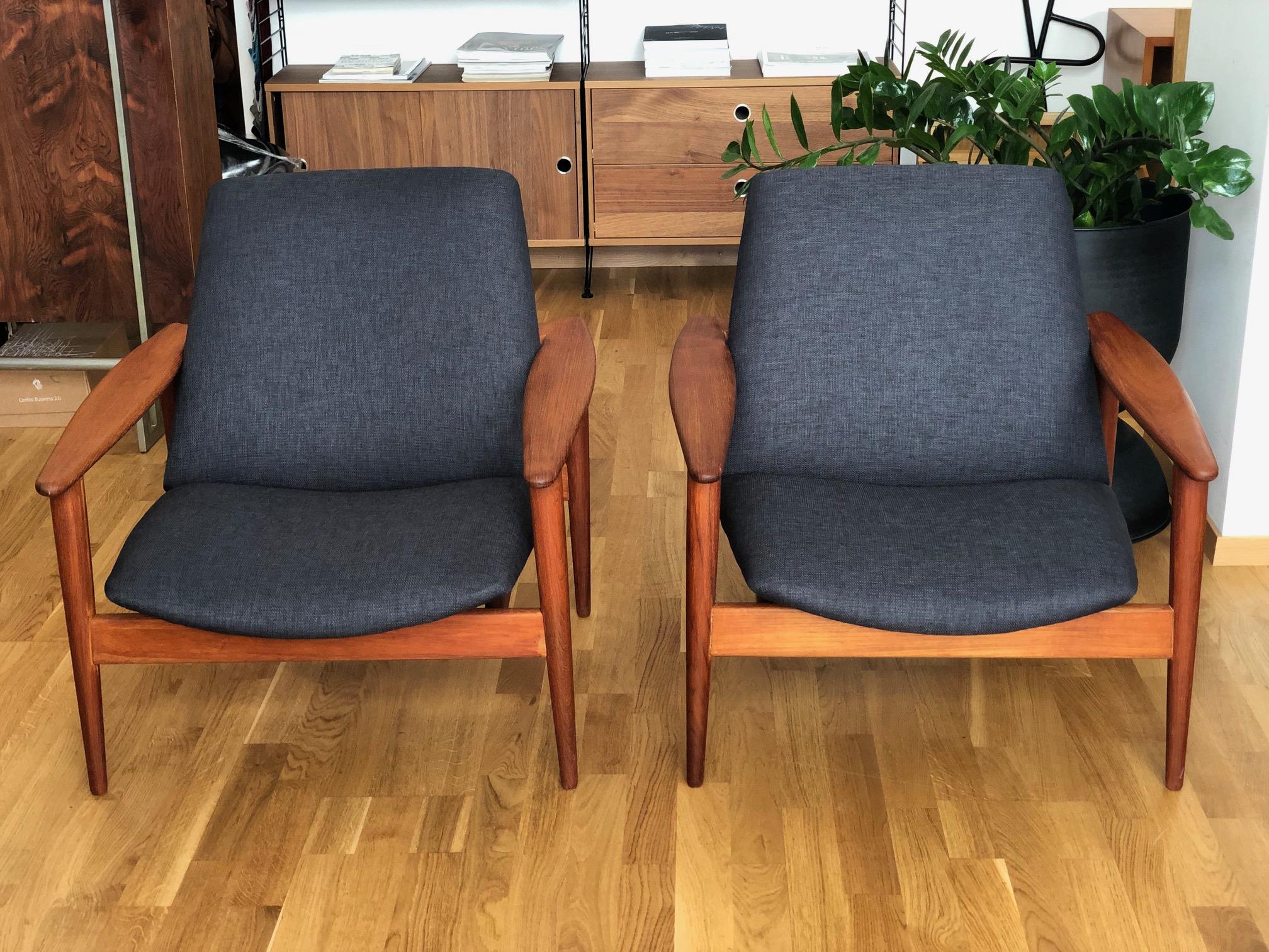 Pair of Danish Midcentury Lounge Chairs Teak For Sale 1