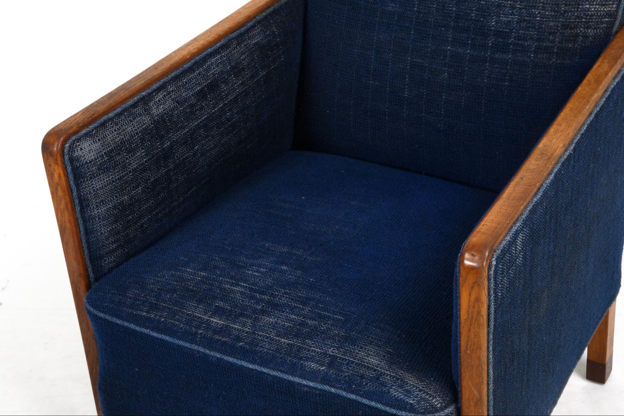 Paire de chaises longues danoises du milieu du siècle avec châssis et pieds en Oak Bon état - En vente à Bridgeport, CT