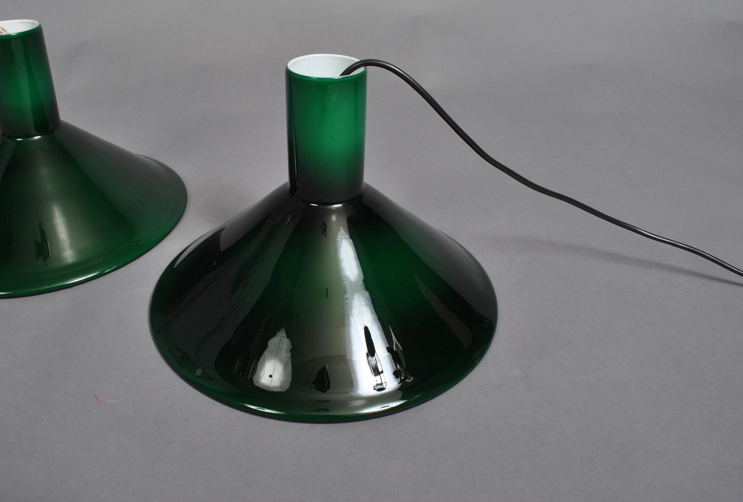 Pair of Danish Midcentury Pendant Lights by Michael Bang for Holmegaard (Dänisch)