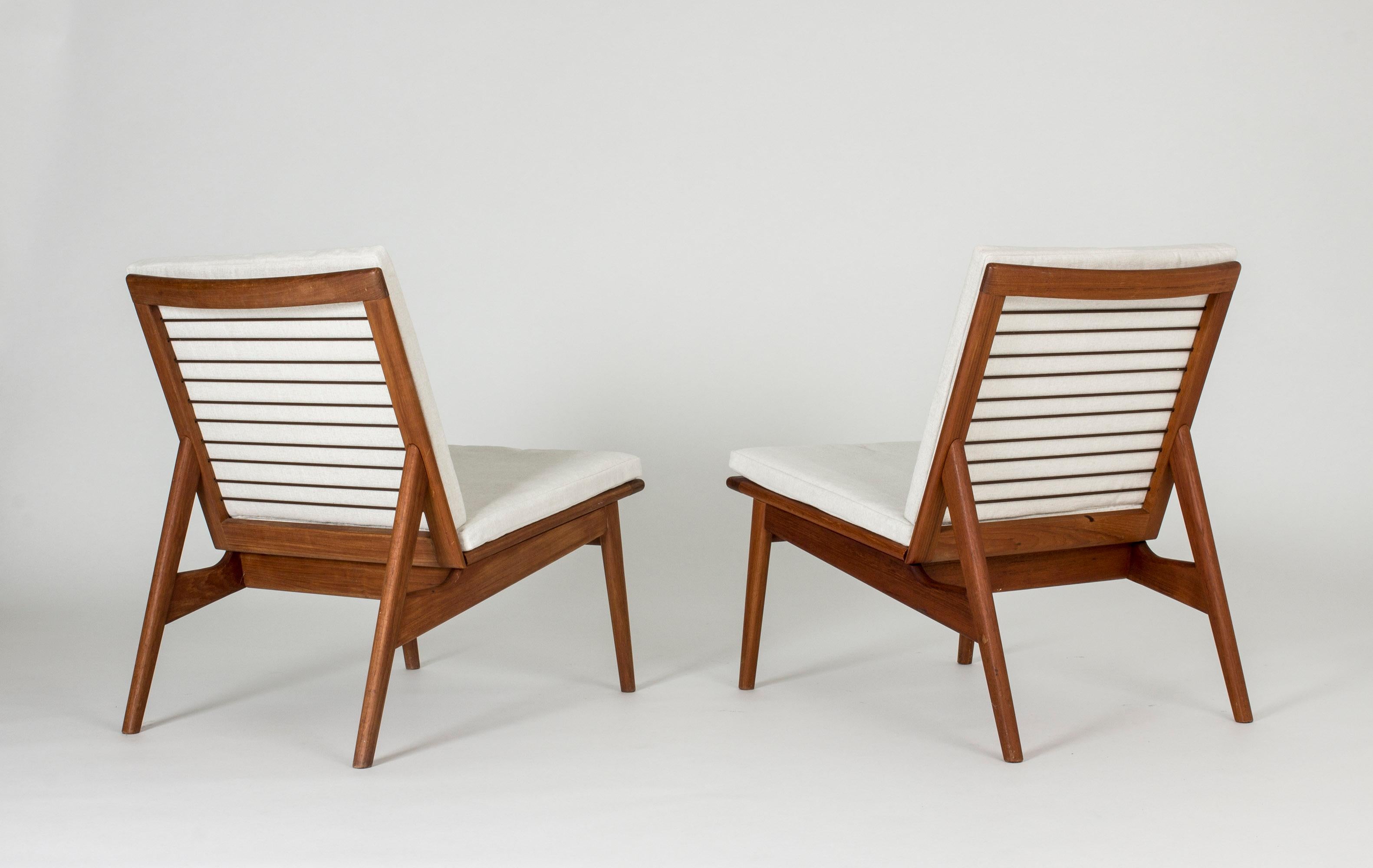Pair of Danish Midcentury Teak Lounge Chairs In Good Condition In Stockholm, SE