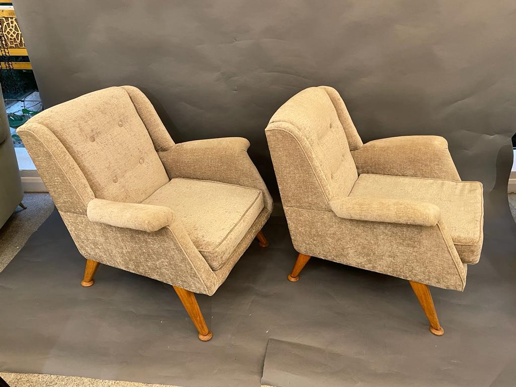 Mid-20th Century Pair of Danish Modern Armchairs For Sale