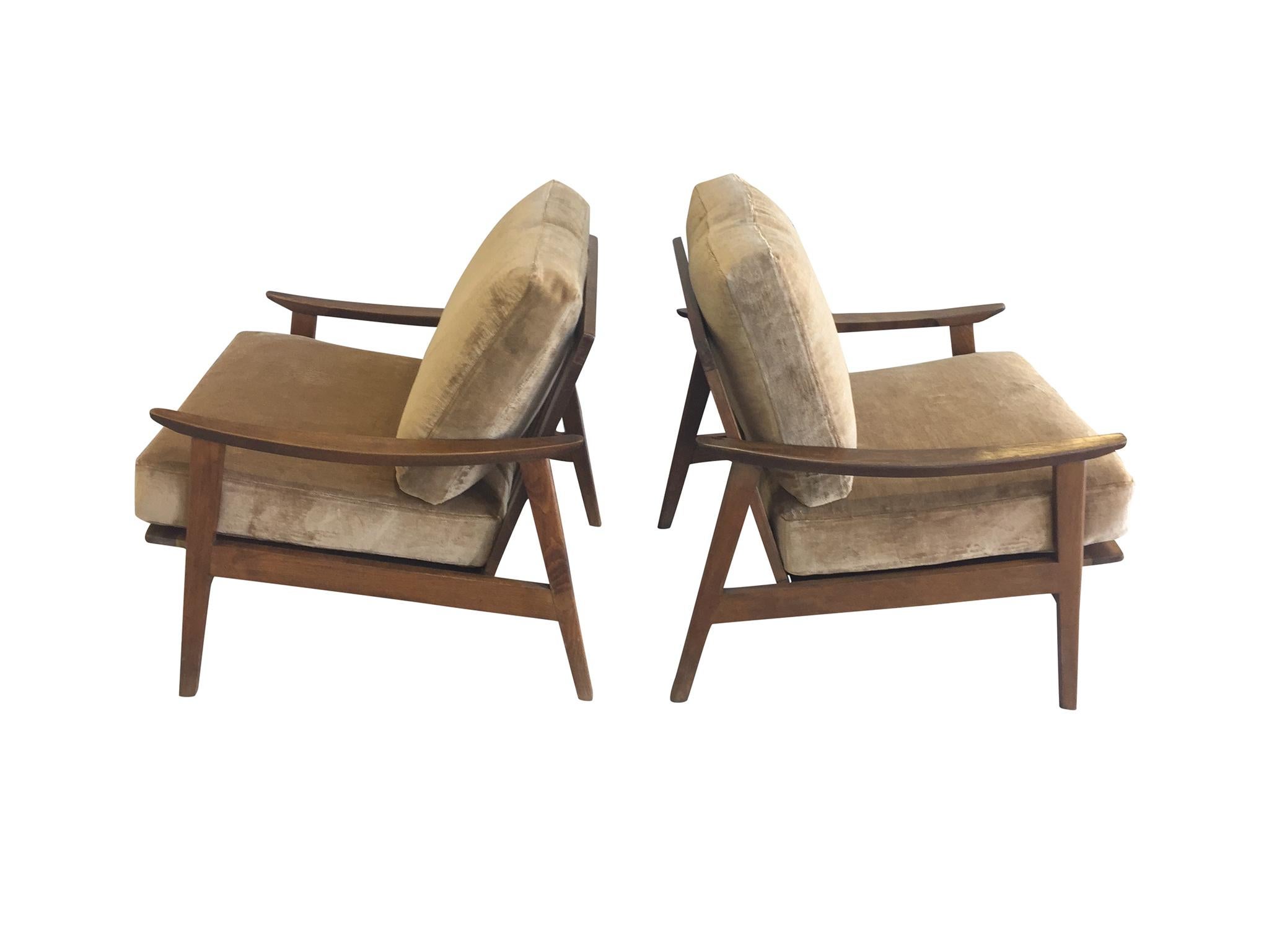 Pair of Danish Modern Armchairs with New Schumacher Velvet In Good Condition In New York, NY