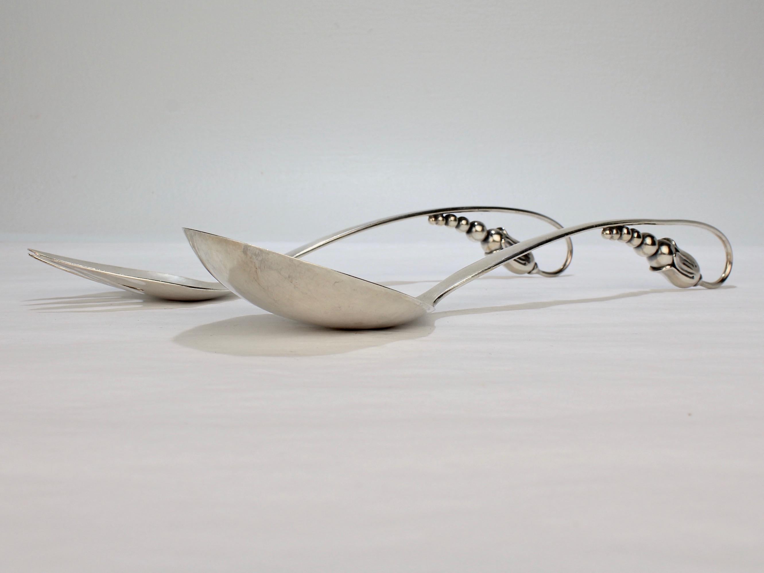 Pair of Danish Modern Blossom Sterling Silver Salad Servers by O V Mogensen In Good Condition For Sale In Philadelphia, PA