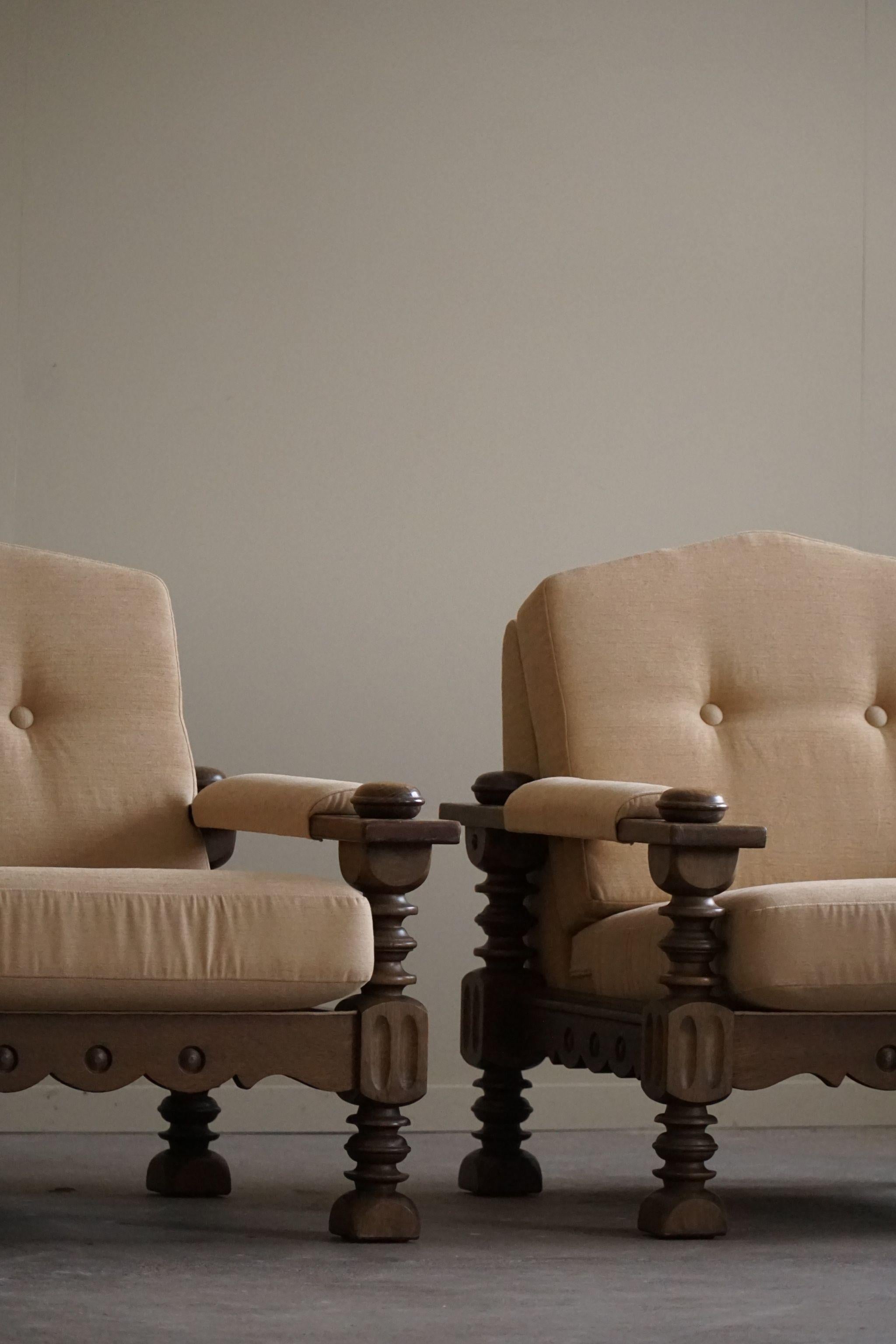 Pair of Danish Modern Brutalist Lounge Chairs in Oak, Henning Kjærnulf, 1960s For Sale 1