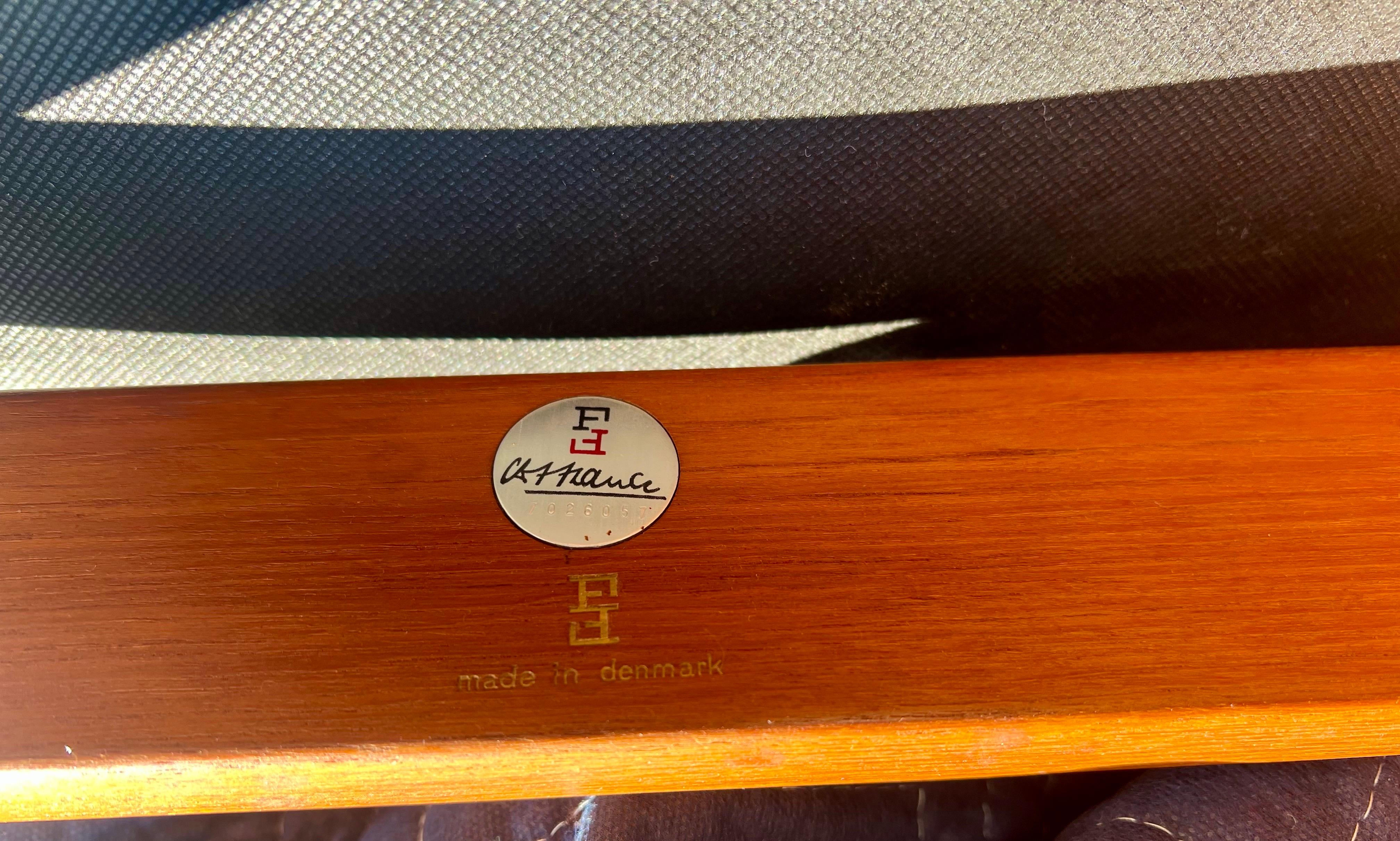 Paar dänische moderne Stühle mod.197 in Teak von Finn Juhl für France & Søn (Polster) im Angebot