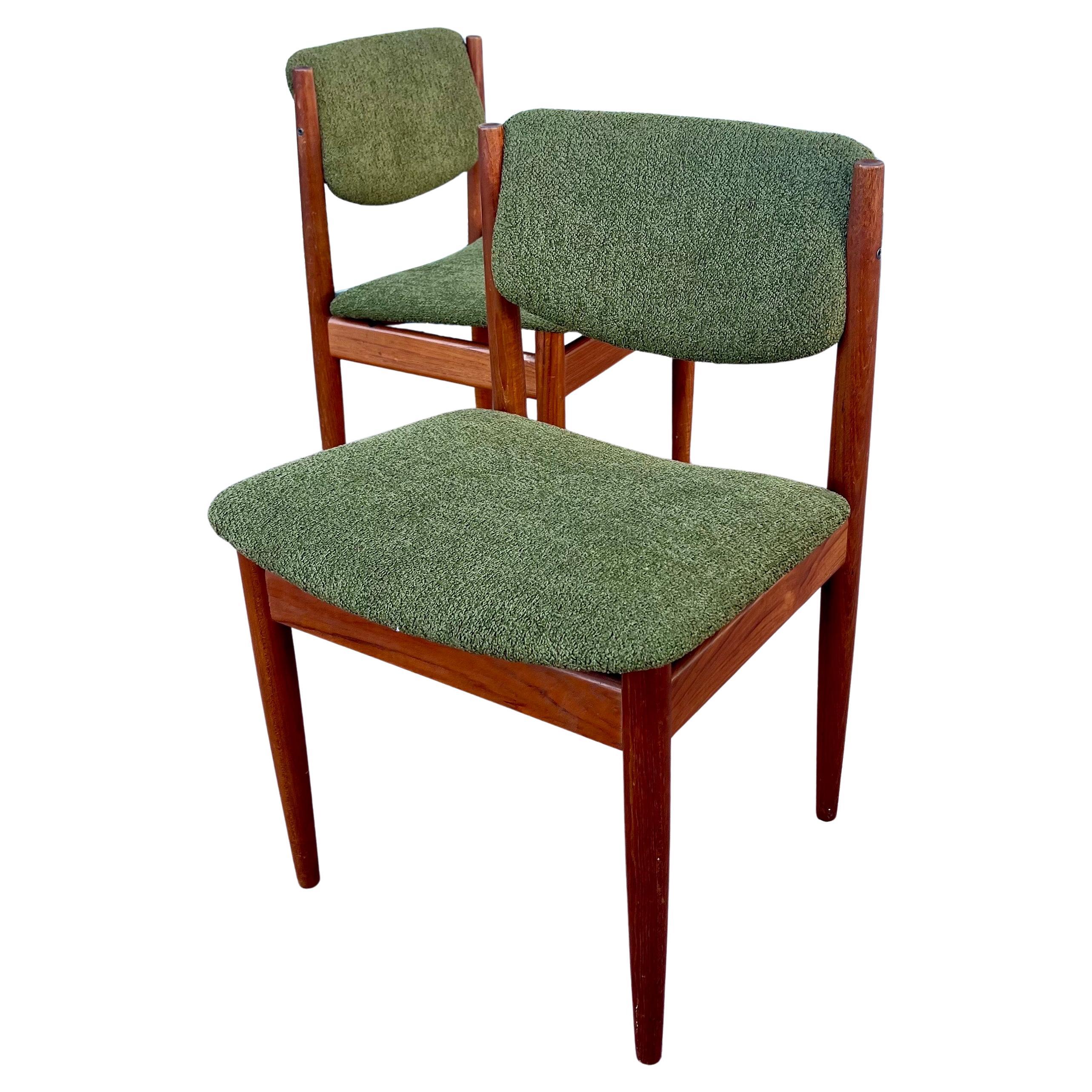 Paire de chaises modernes danoises mod.197 en teck par Finn Juhl pour France & Søn