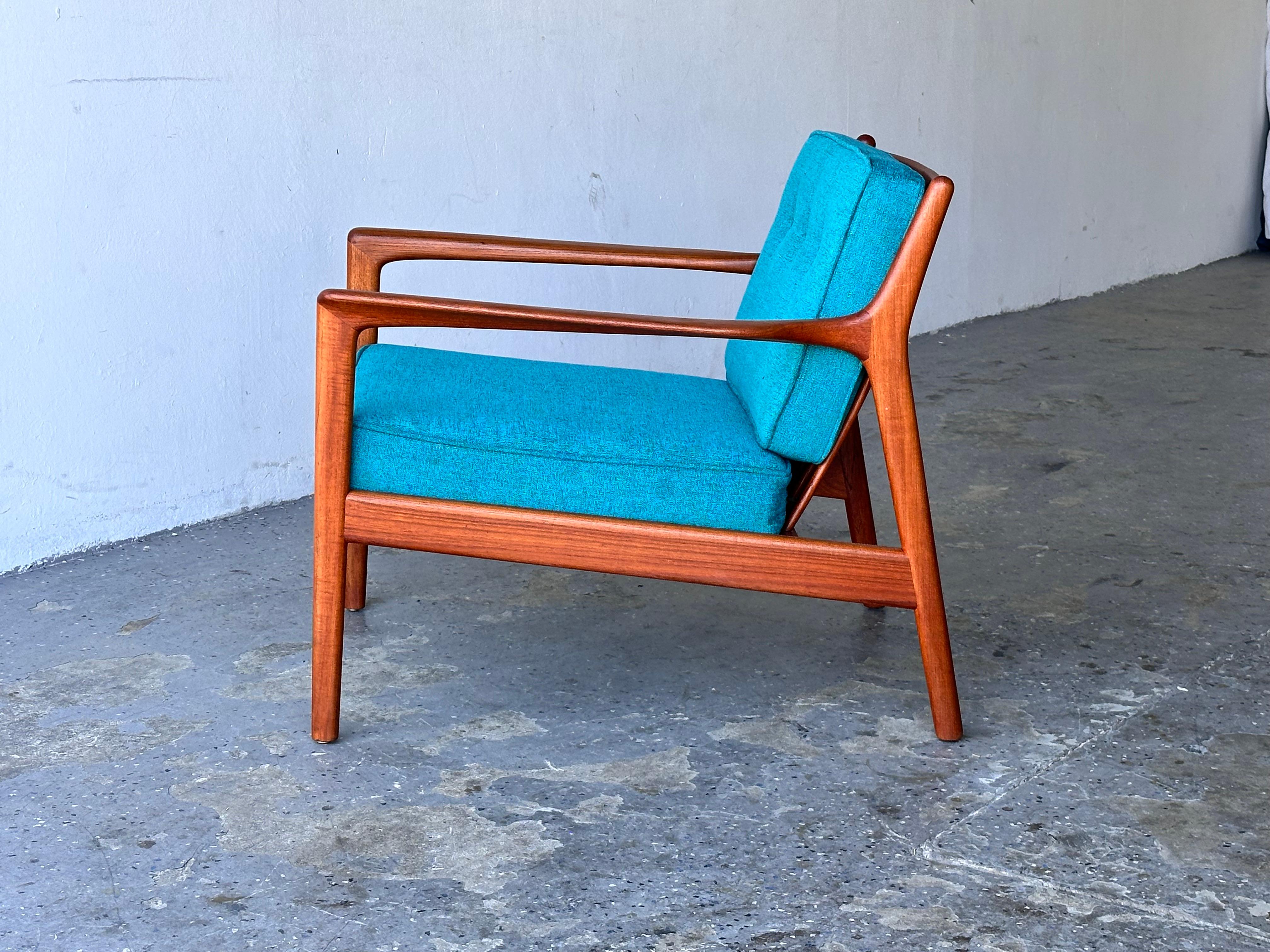 Pair of Danish Modern Dux USA75 Chairs designed by Folke Ohlsson Sweden 5